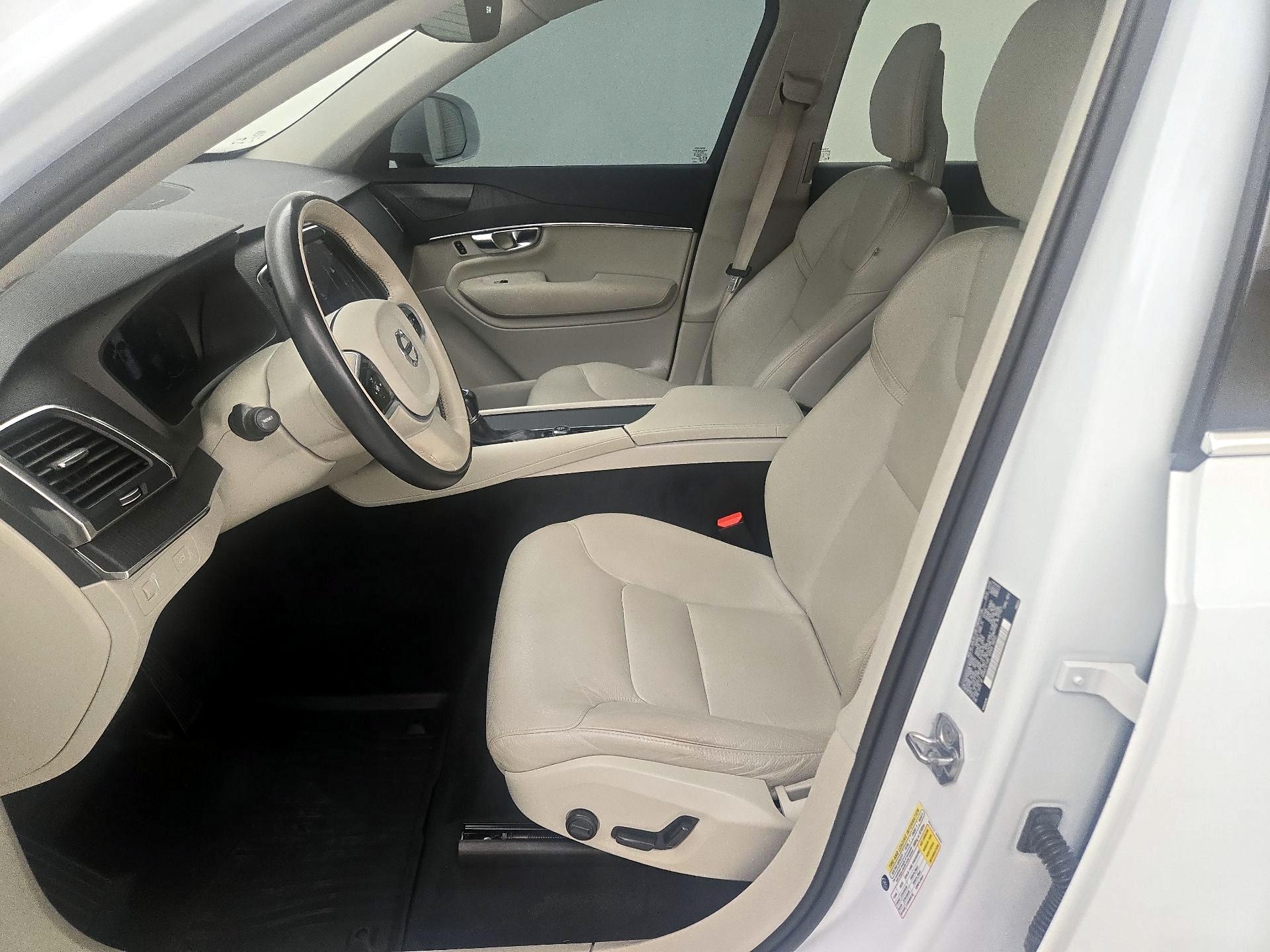 Thumbnail: 2020 Volvo XC90 - 11