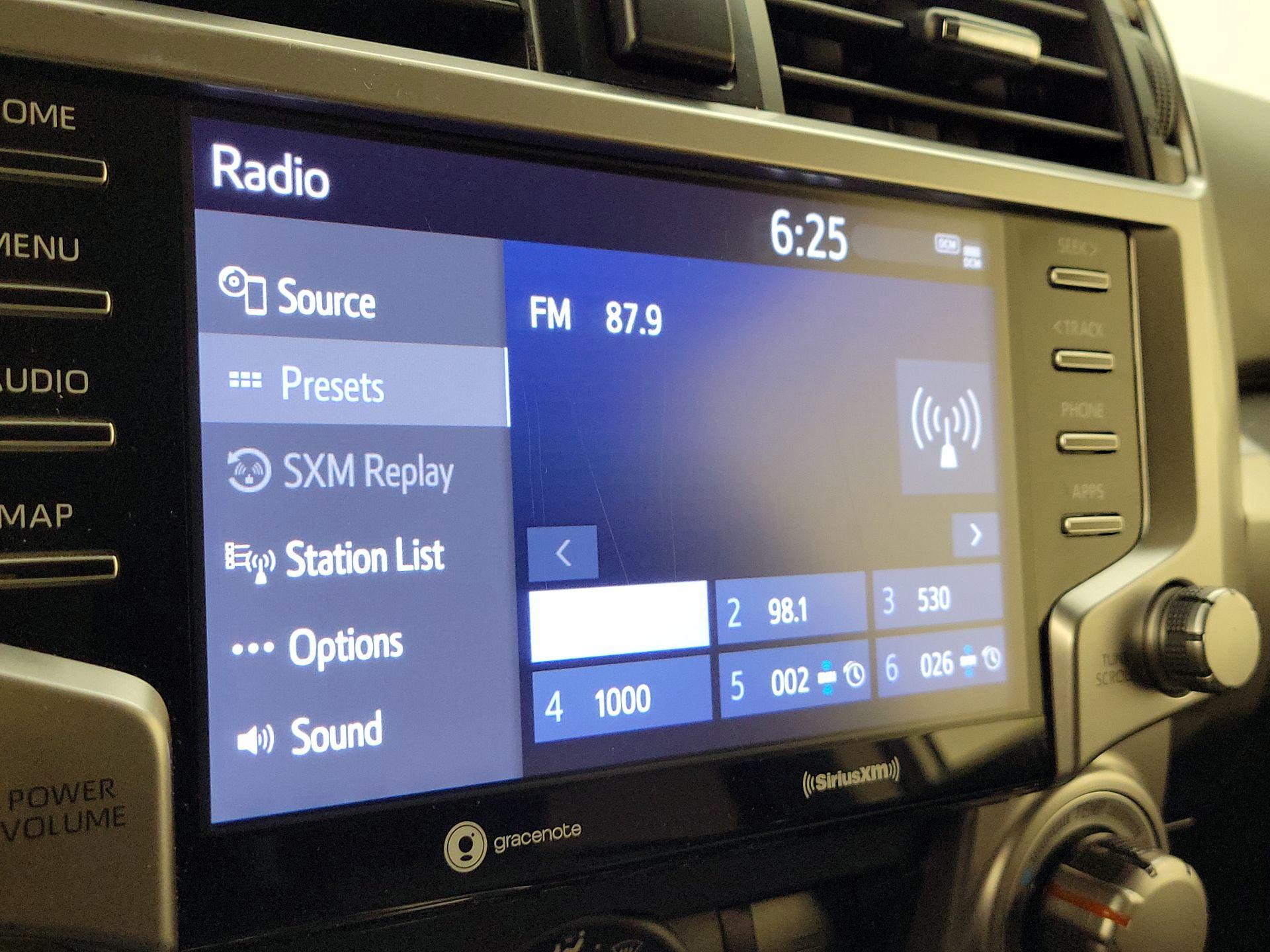 Thumbnail: 2021 Toyota 4Runner - 15