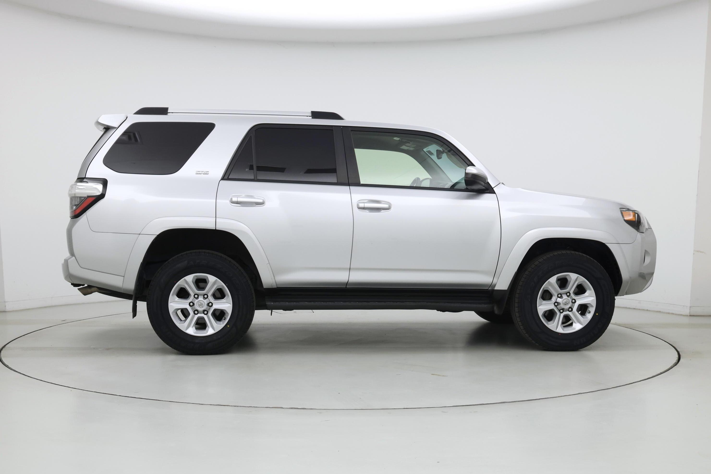 Thumbnail: 2021 Toyota 4Runner - 7