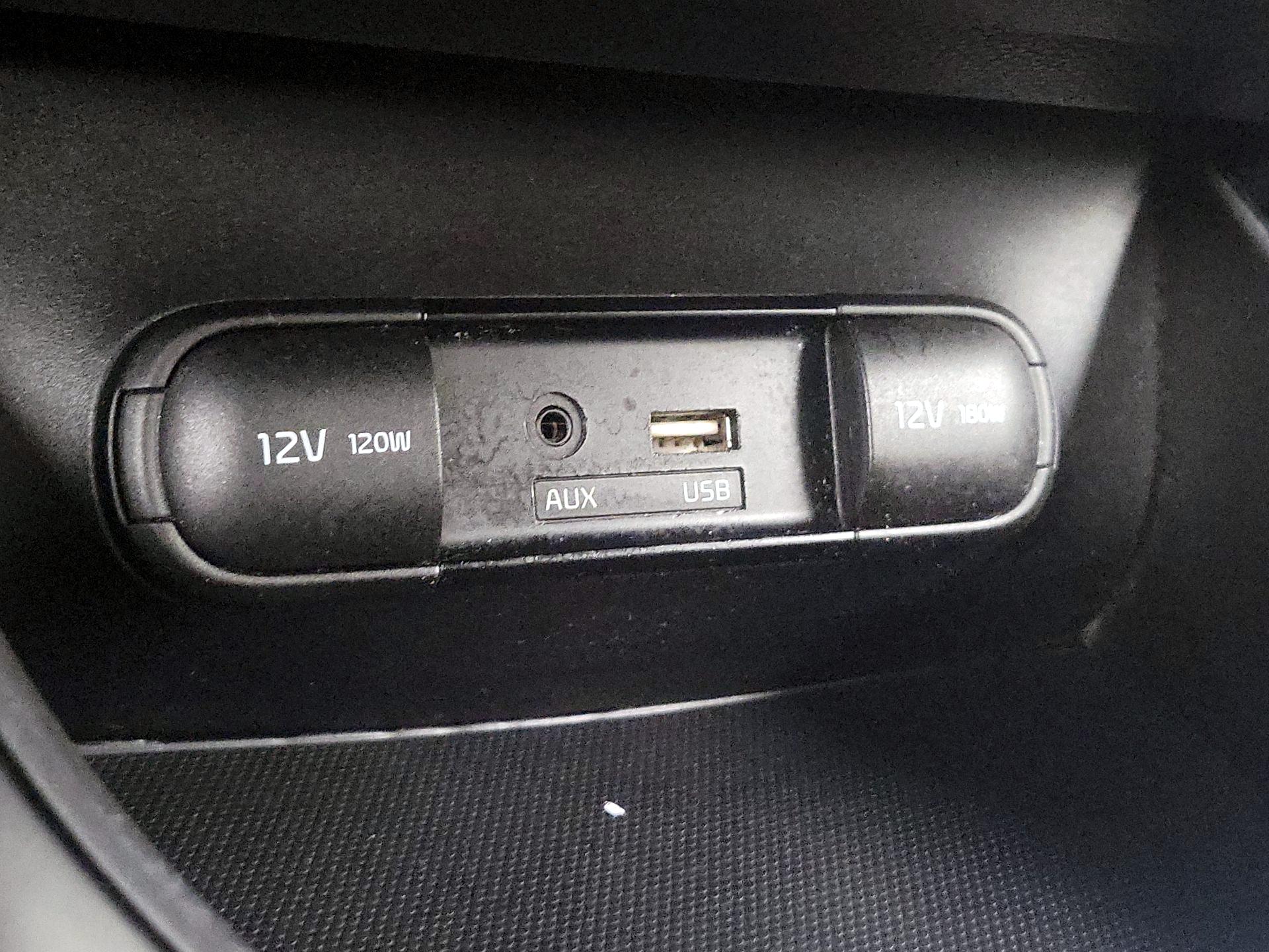 Thumbnail: 2019 Kia Soul - 18