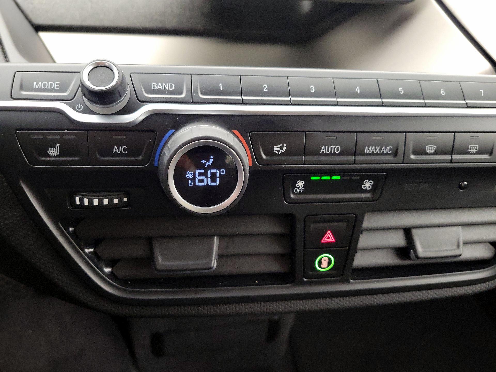 Thumbnail: 2017 BMW i3 - 17