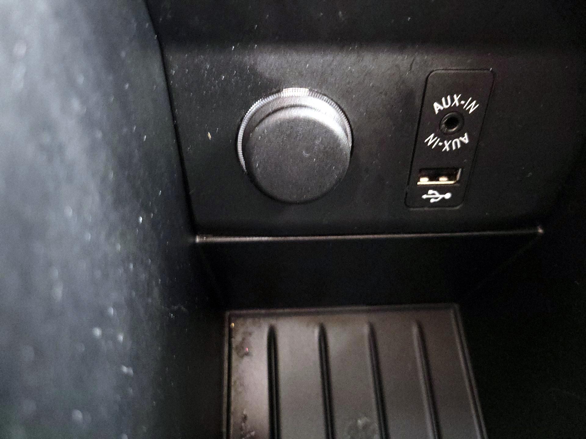 Thumbnail: 2017 BMW i3 - 19