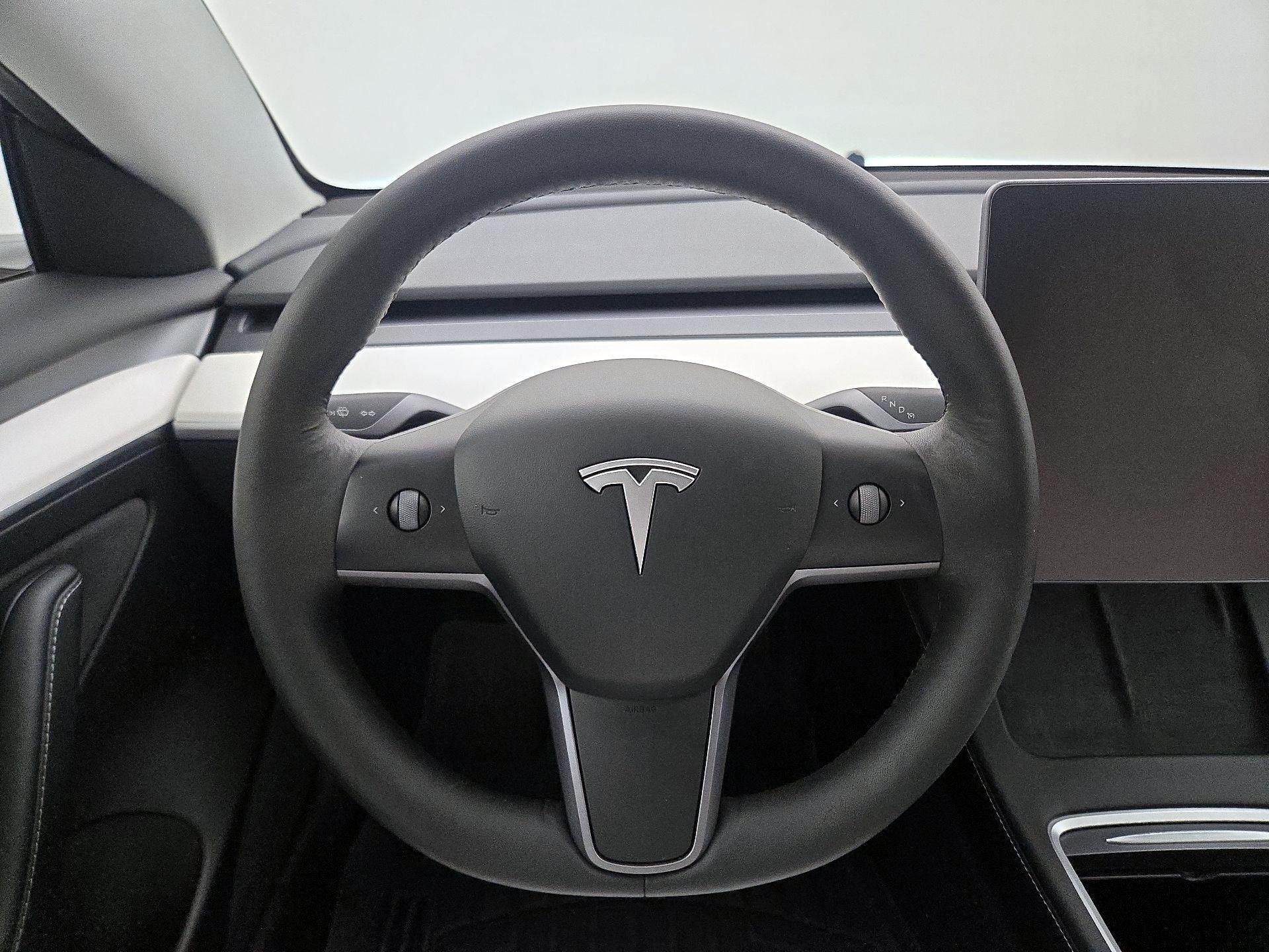 Thumbnail: 2022 Tesla Model 3 - 10