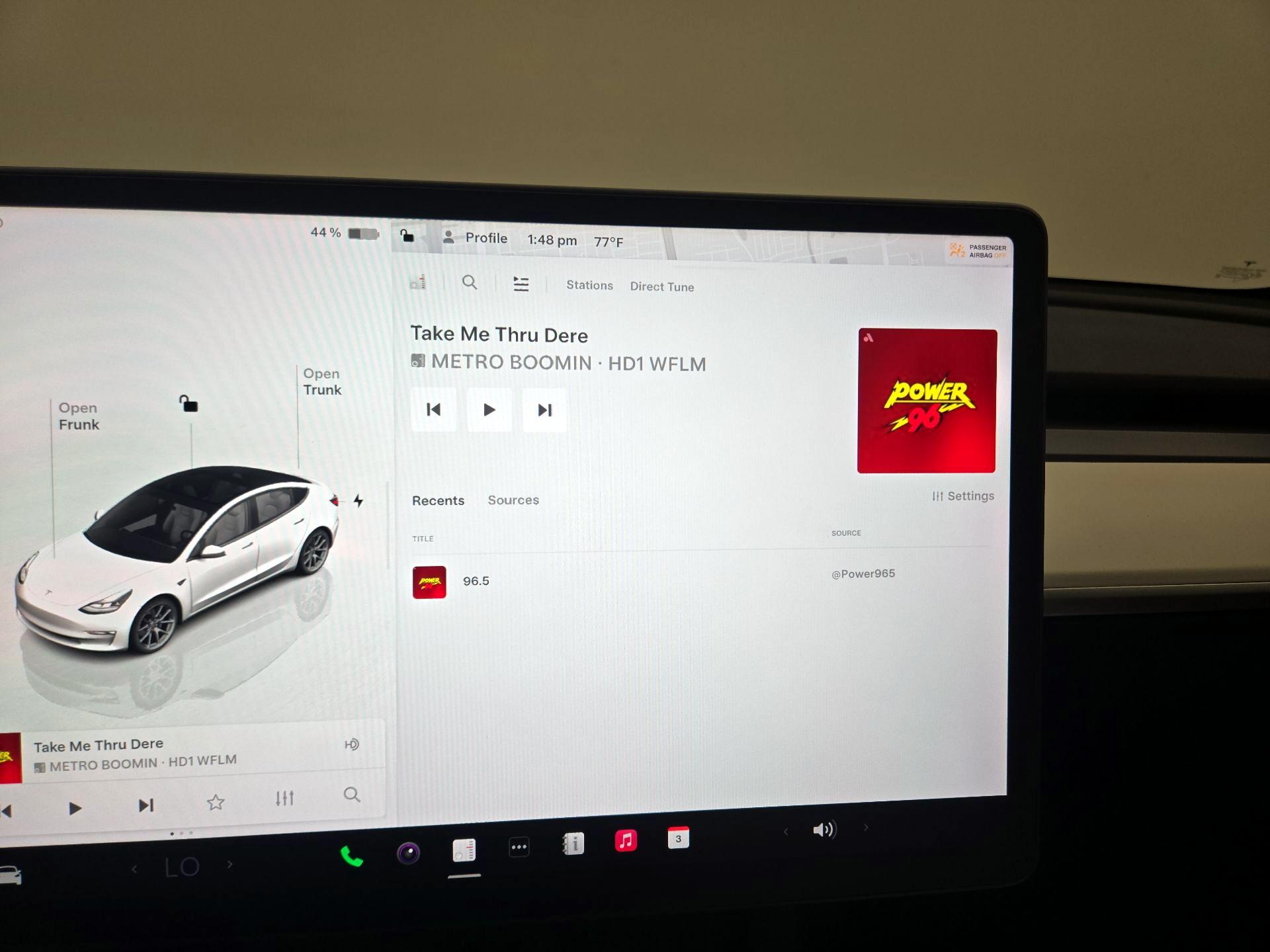 Thumbnail: 2022 Tesla Model 3 - 15