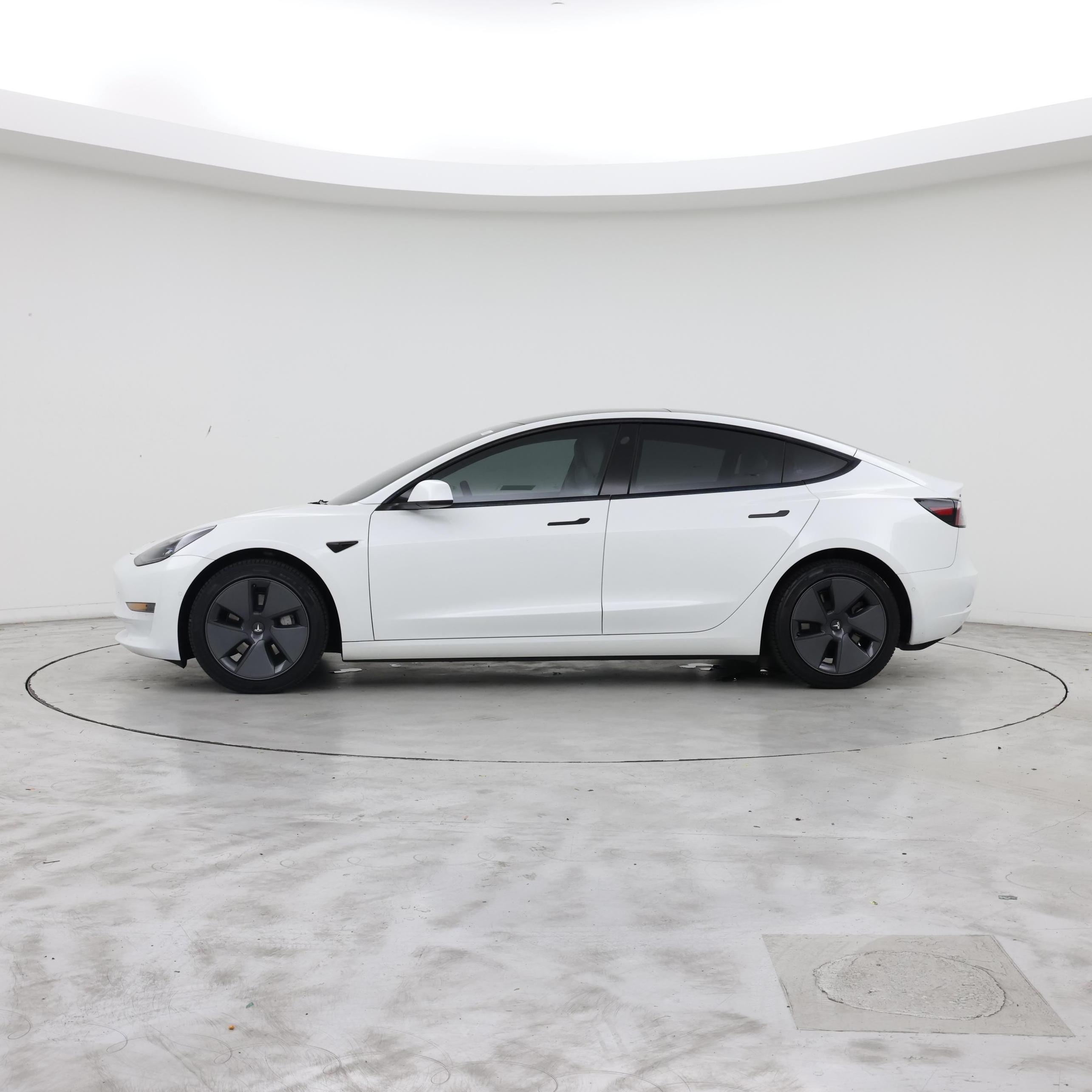 Thumbnail: 2022 Tesla Model 3 - 3