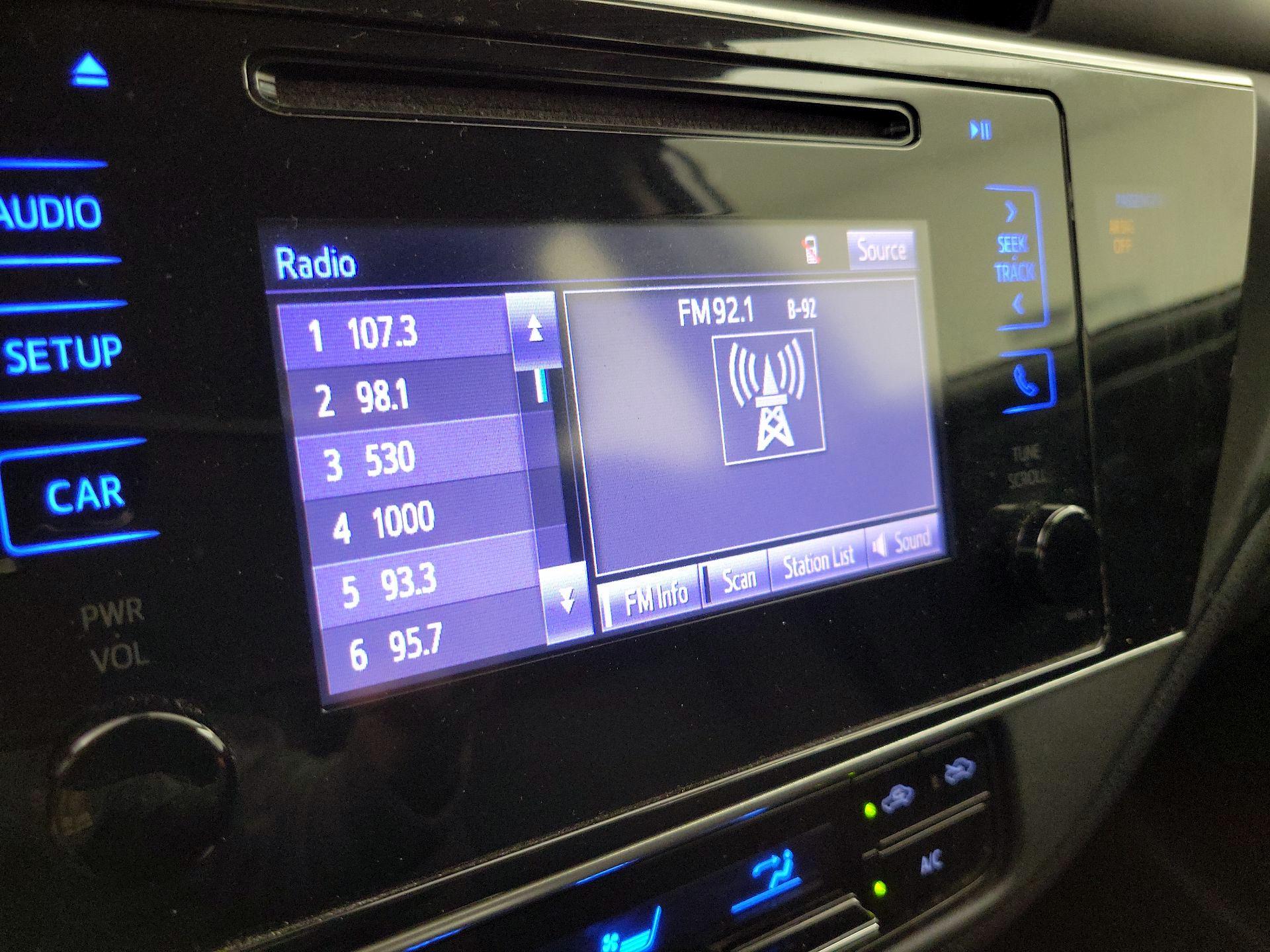 Thumbnail: 2019 Toyota Corolla - 15