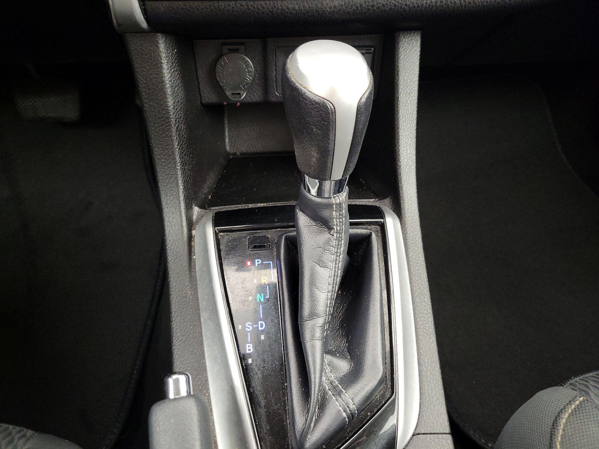 Thumbnail: 2019 Toyota Corolla - 17