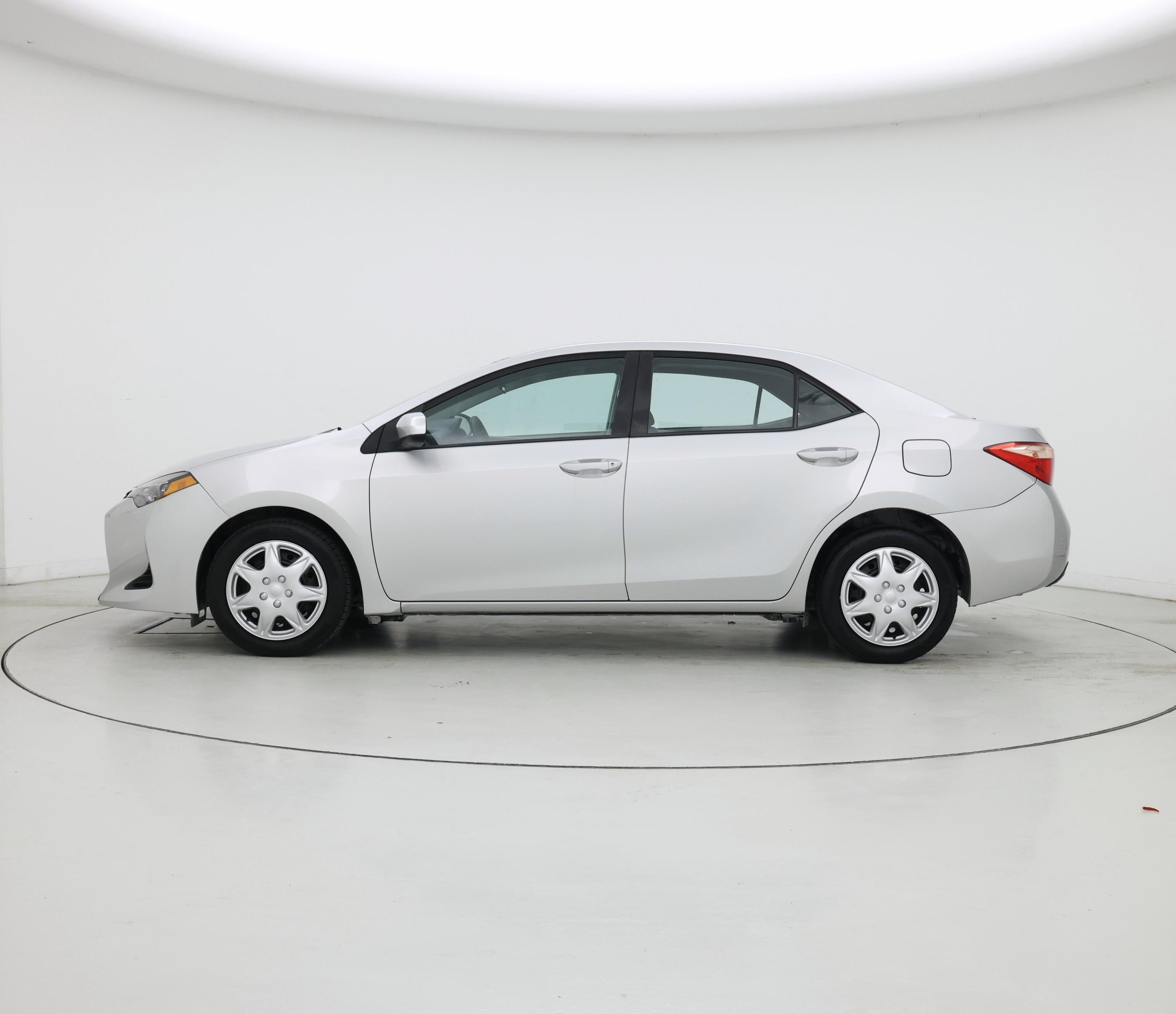 Thumbnail: 2019 Toyota Corolla - 3