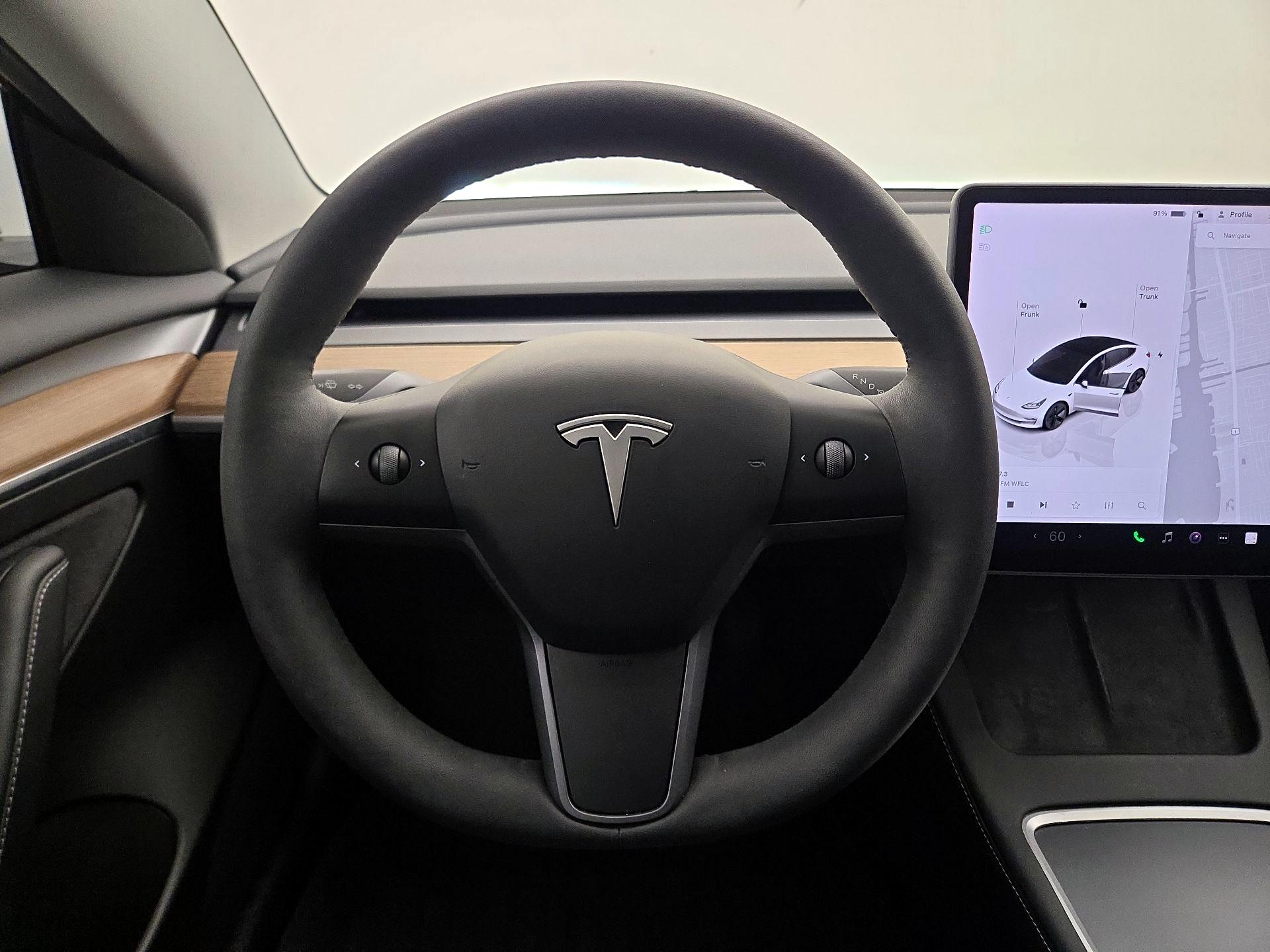 Thumbnail: 2023 Tesla Model 3 - 10