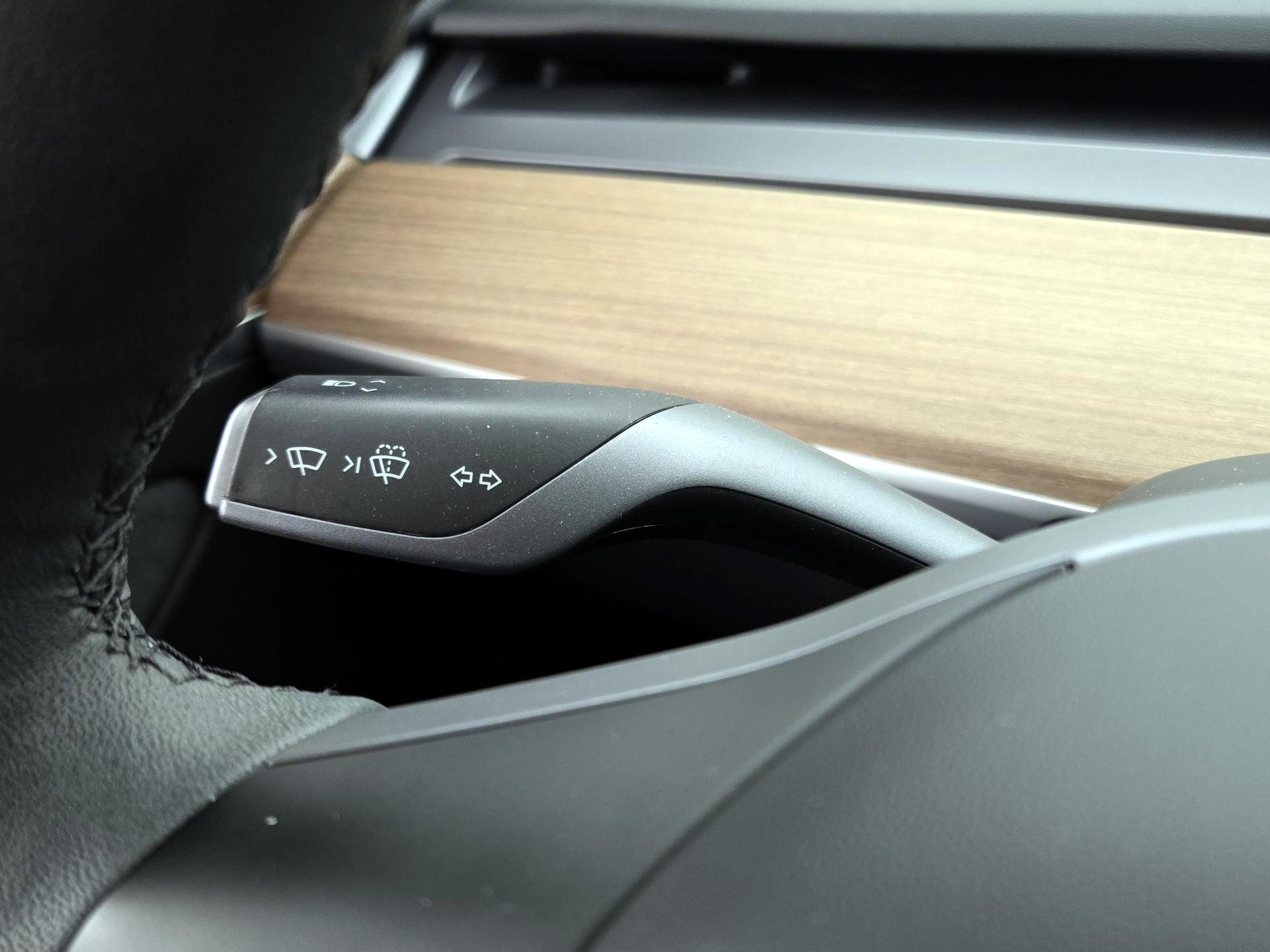 Thumbnail: 2023 Tesla Model 3 - 13