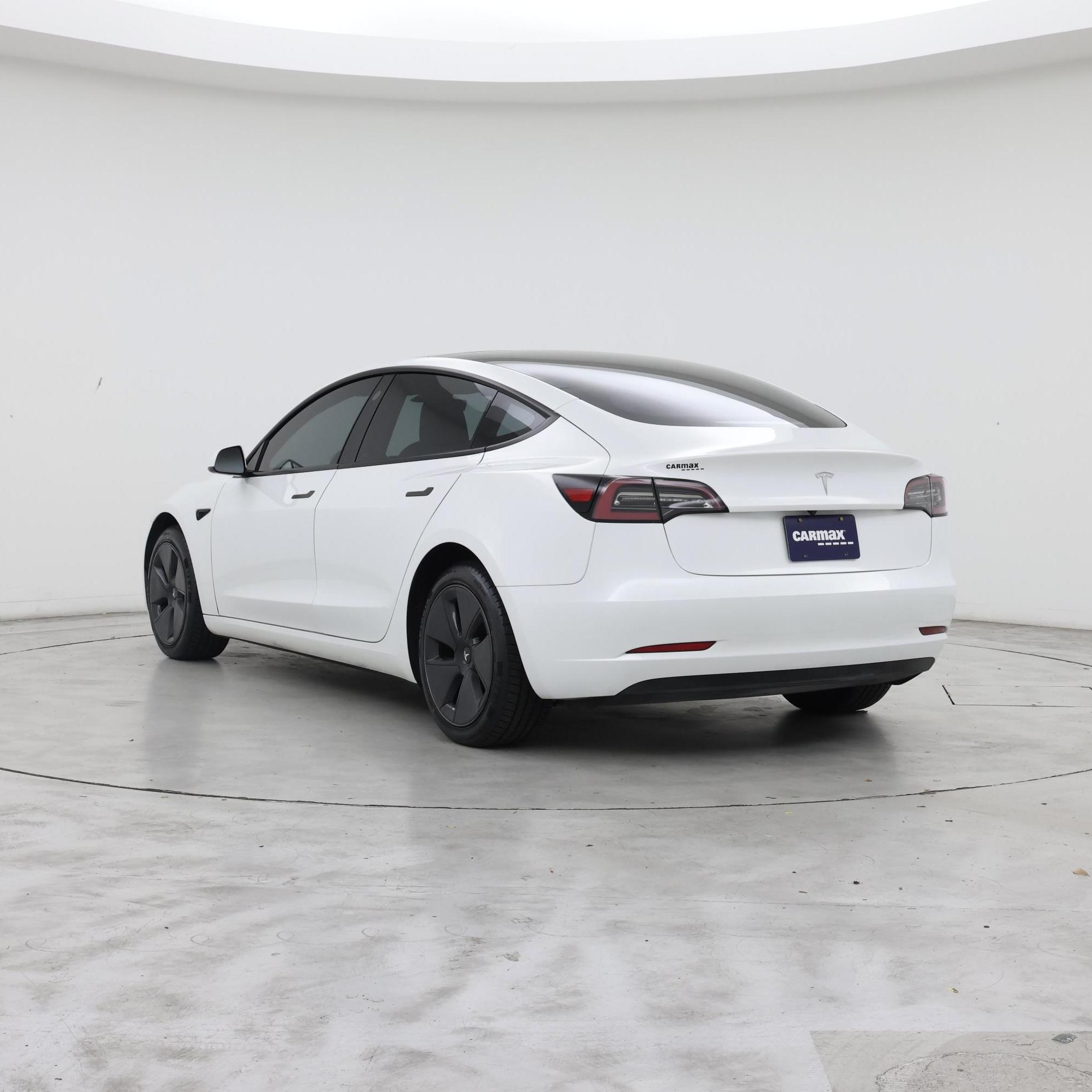 Thumbnail: 2023 Tesla Model 3 - 2