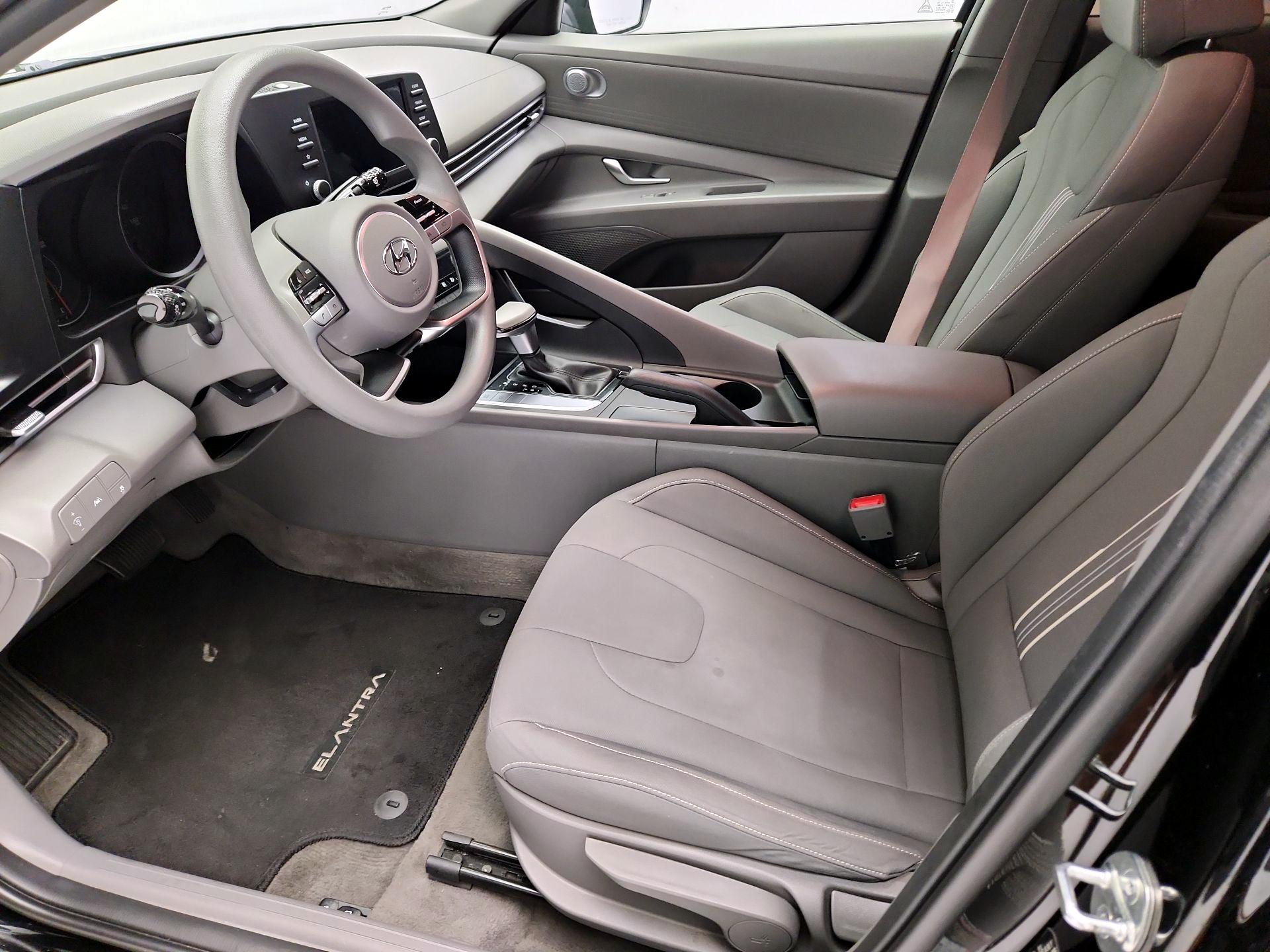 Thumbnail: 2023 Hyundai Elantra - 11