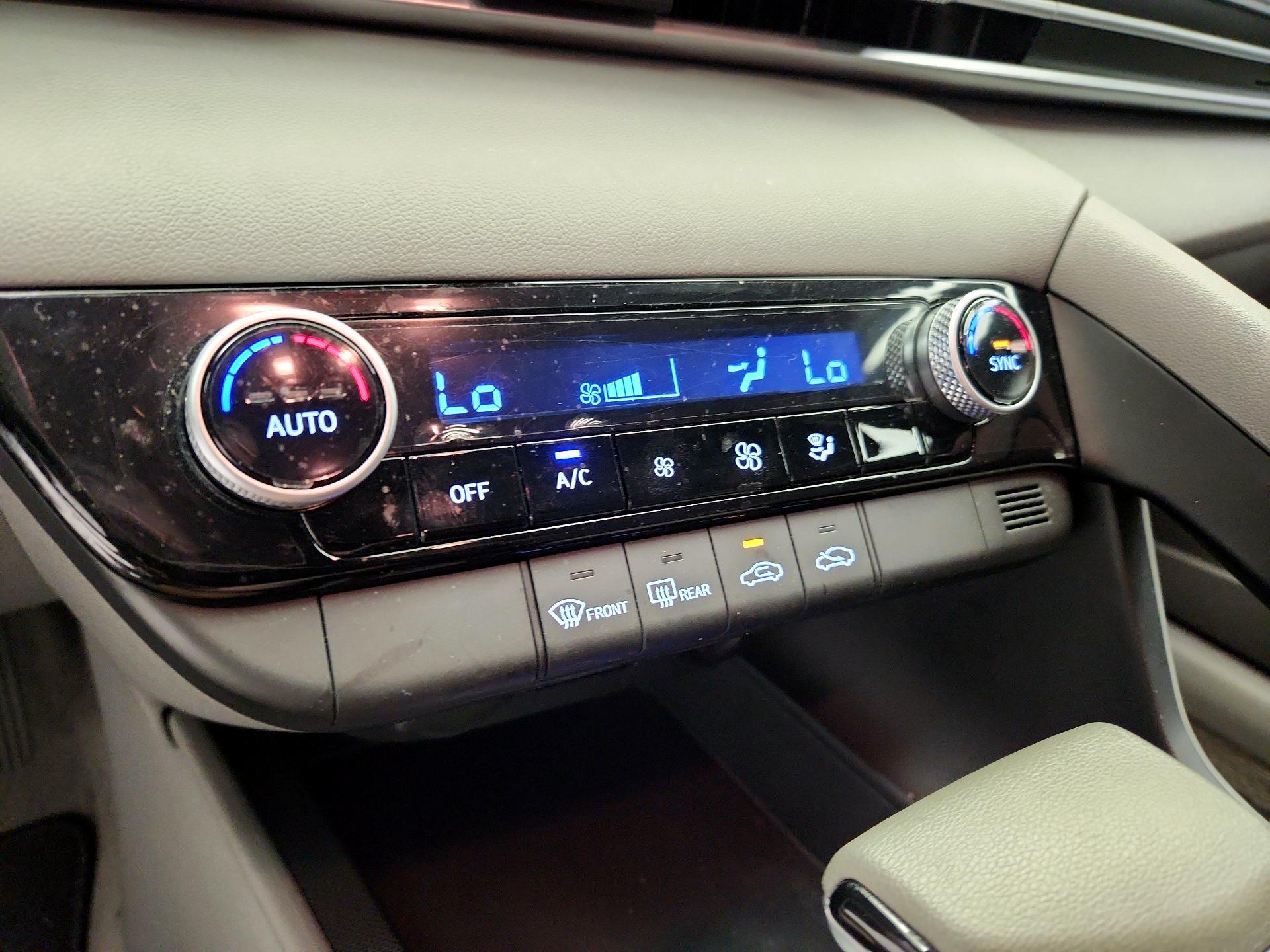 Thumbnail: 2023 Hyundai Elantra - 16