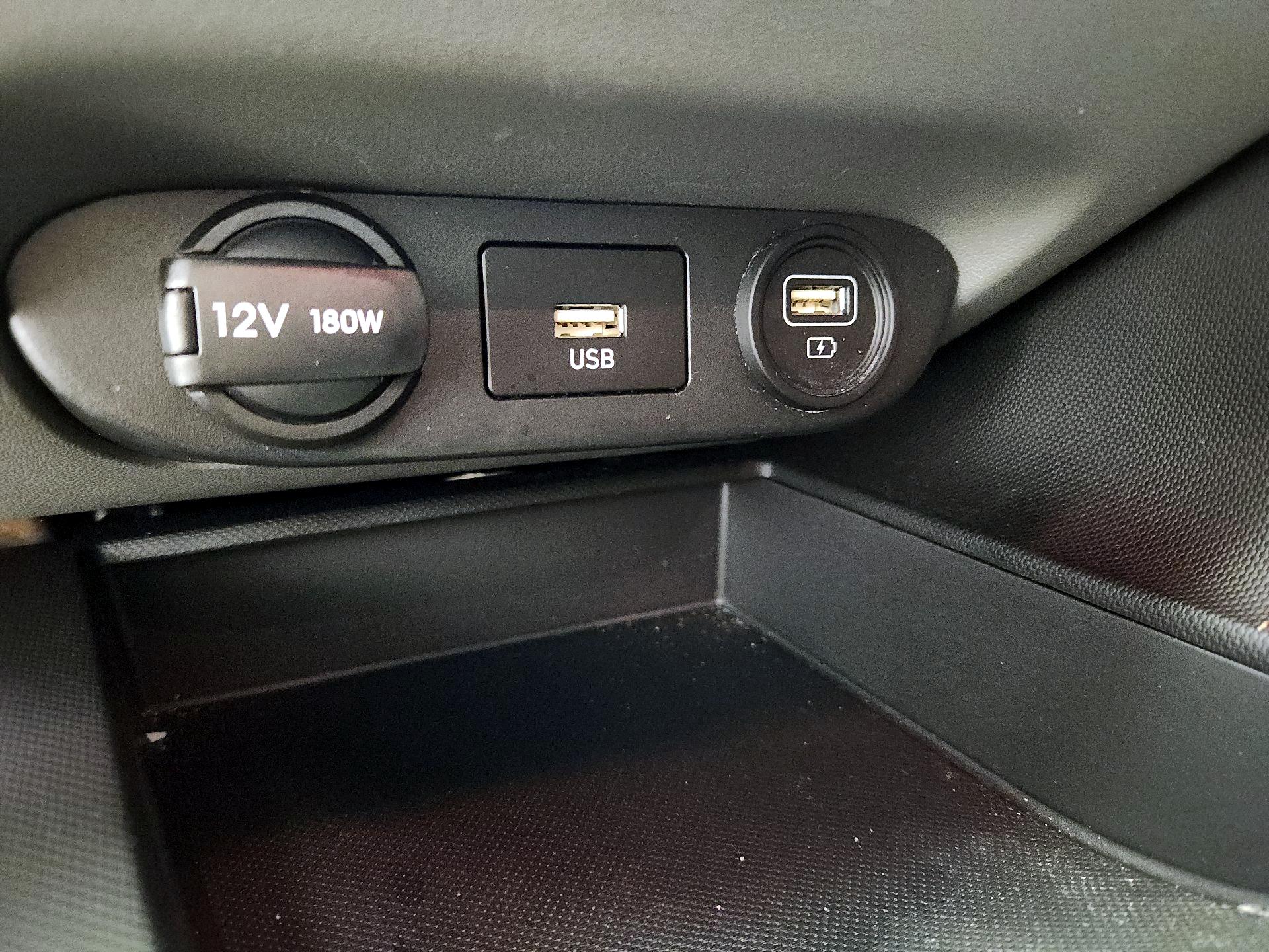 Thumbnail: 2023 Hyundai Elantra - 18