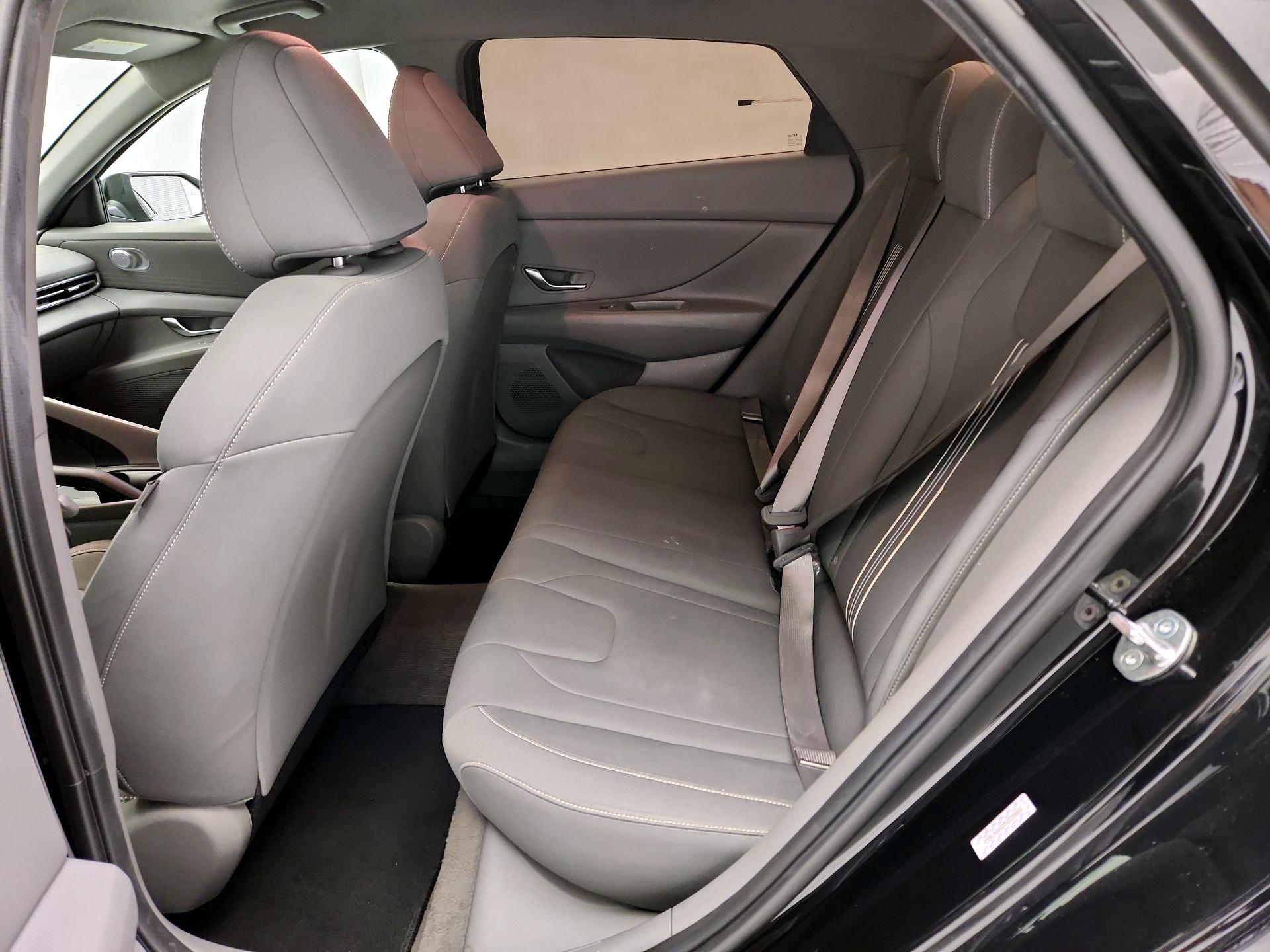 Thumbnail: 2023 Hyundai Elantra - 19