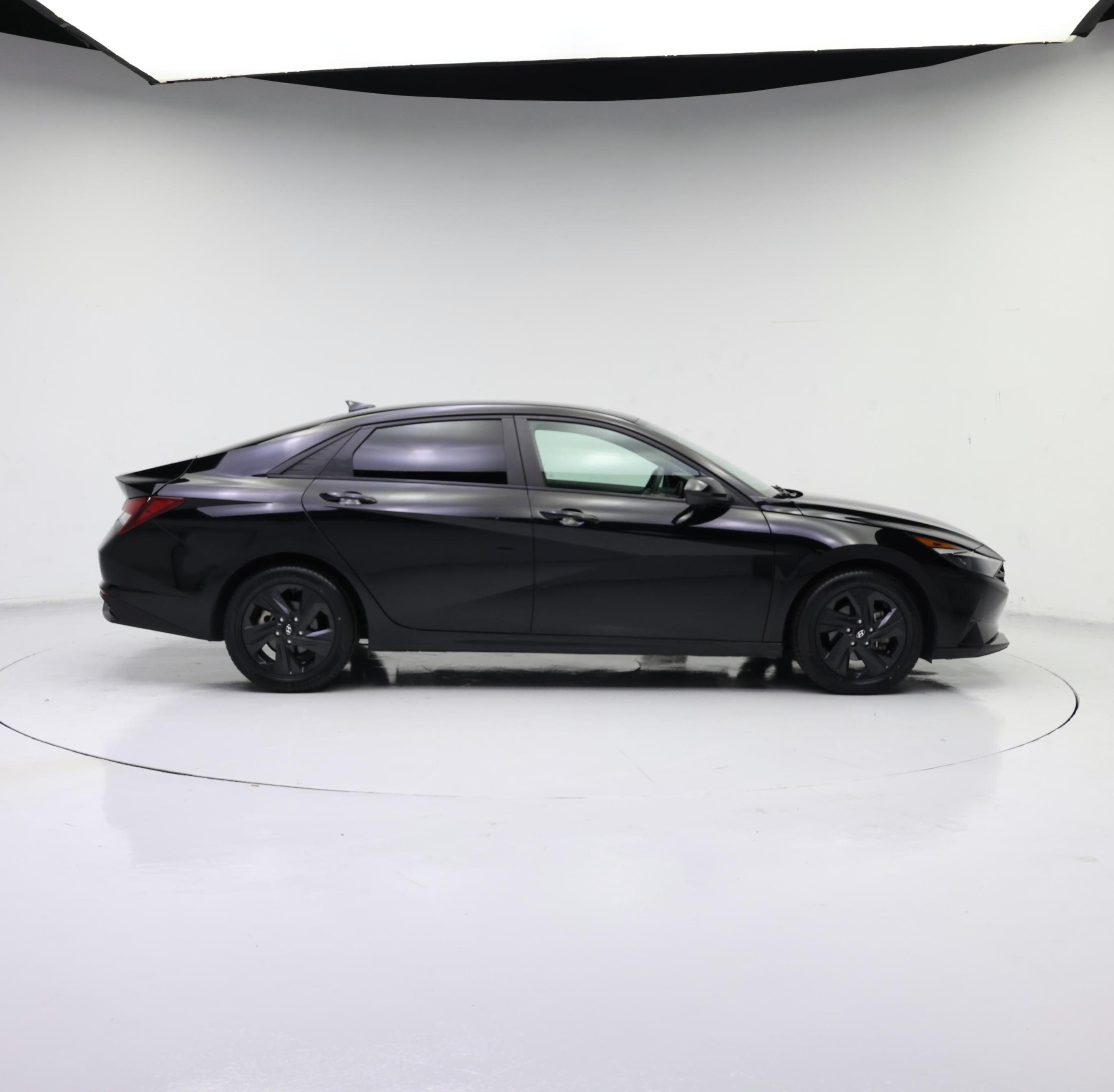 Thumbnail: 2023 Hyundai Elantra - 7