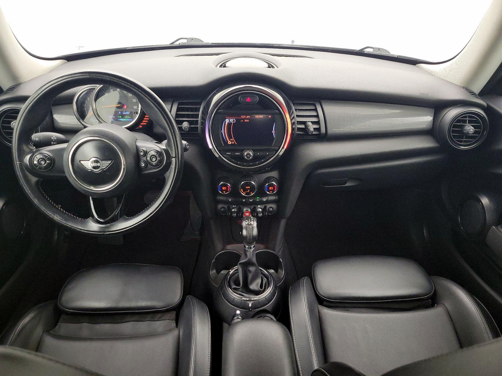 Thumbnail: 2015 MINI Cooper Hardtop - 9