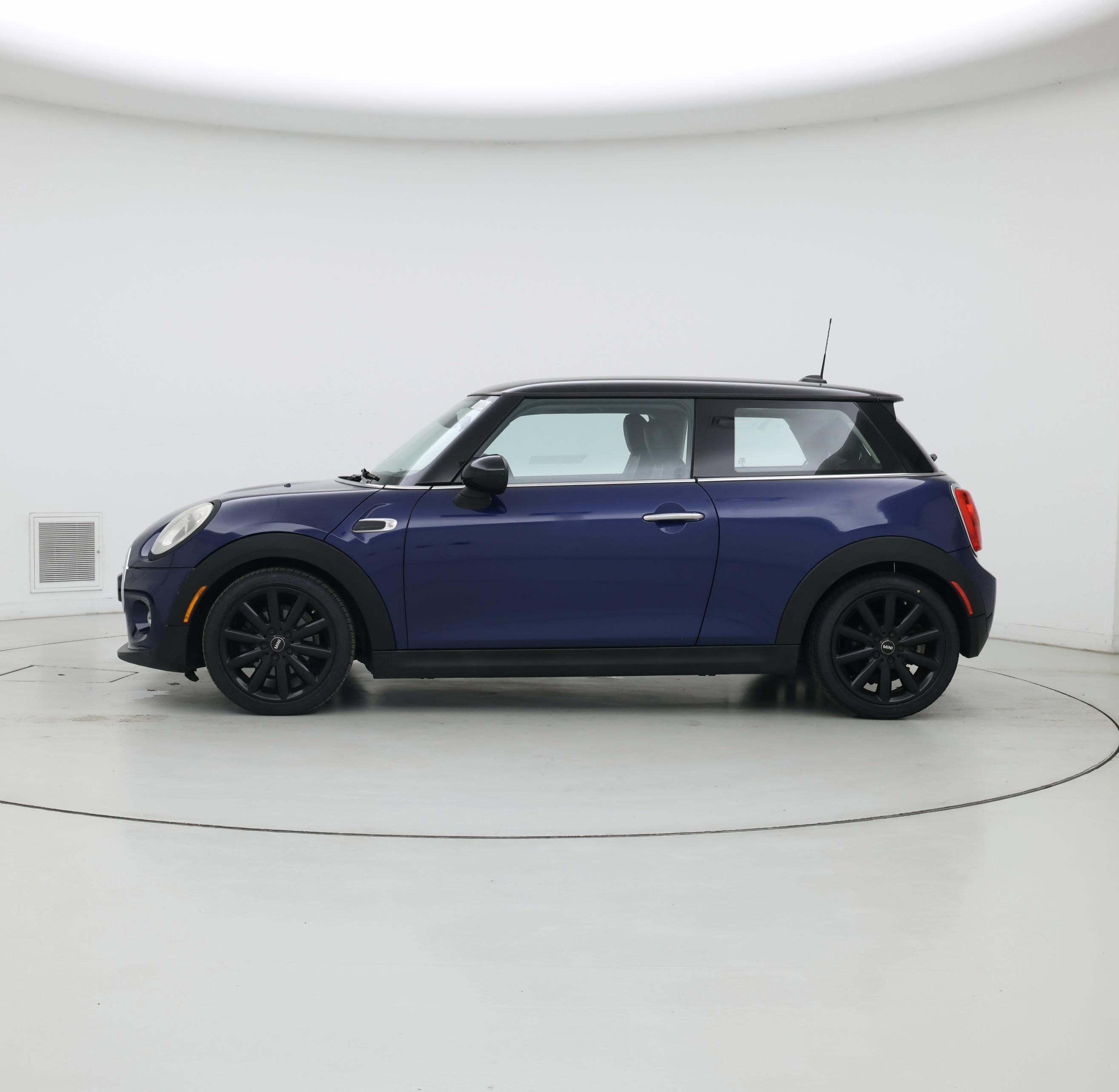 Thumbnail: 2015 MINI Cooper Hardtop - 3