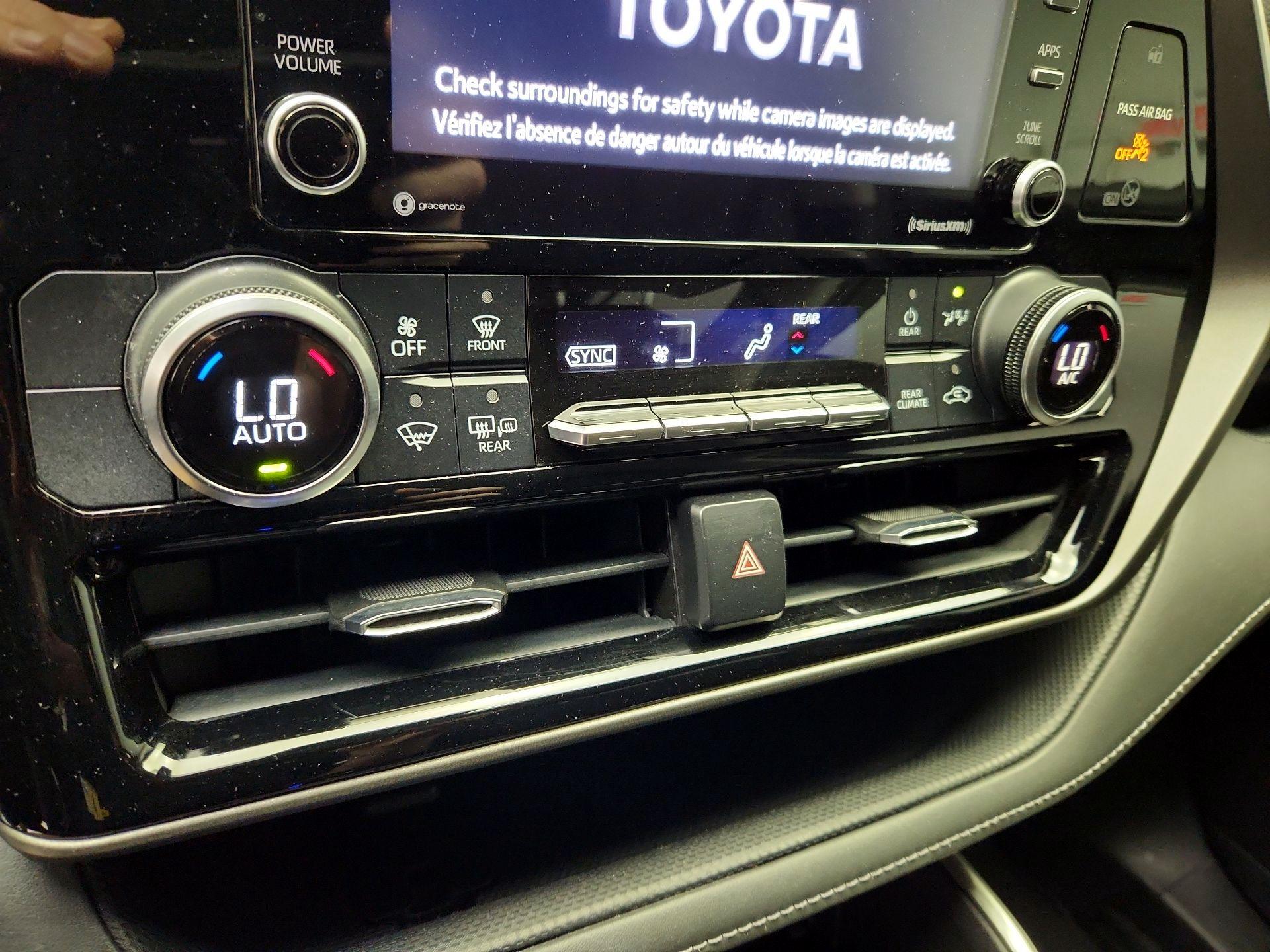 Thumbnail: 2020 Toyota Highlander - 16