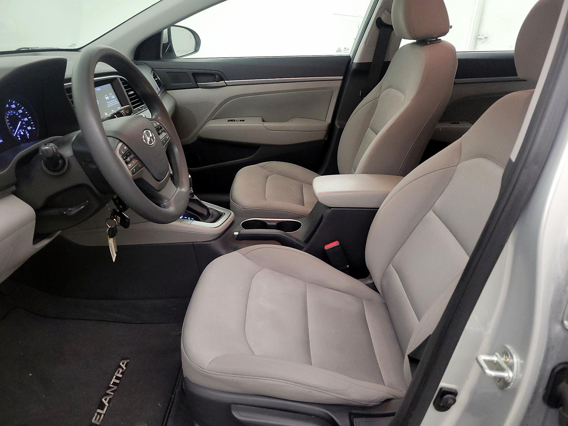 Thumbnail: 2018 Hyundai Elantra - 11