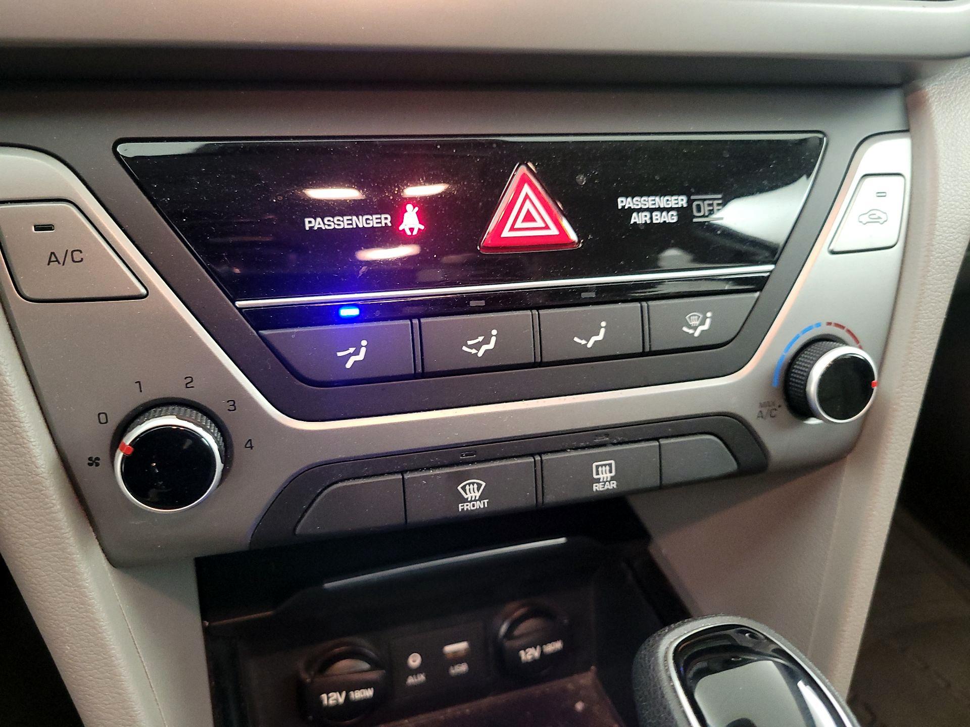 Thumbnail: 2018 Hyundai Elantra - 16