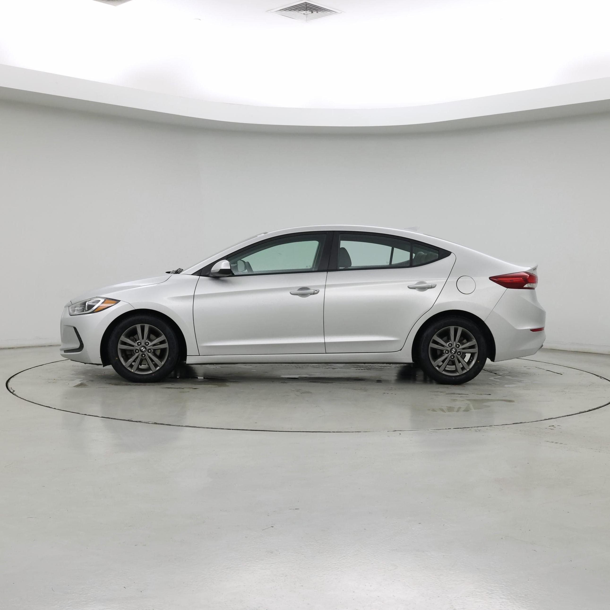 Thumbnail: 2018 Hyundai Elantra - 3