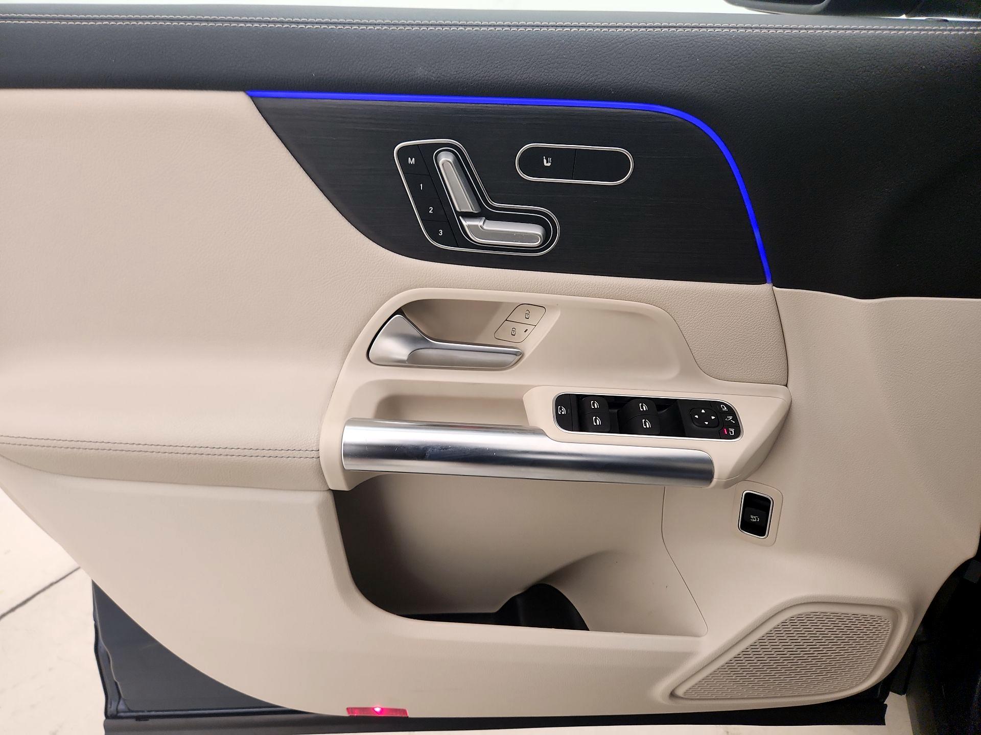 Thumbnail: 2021 Mercedes-Benz GLA - 12