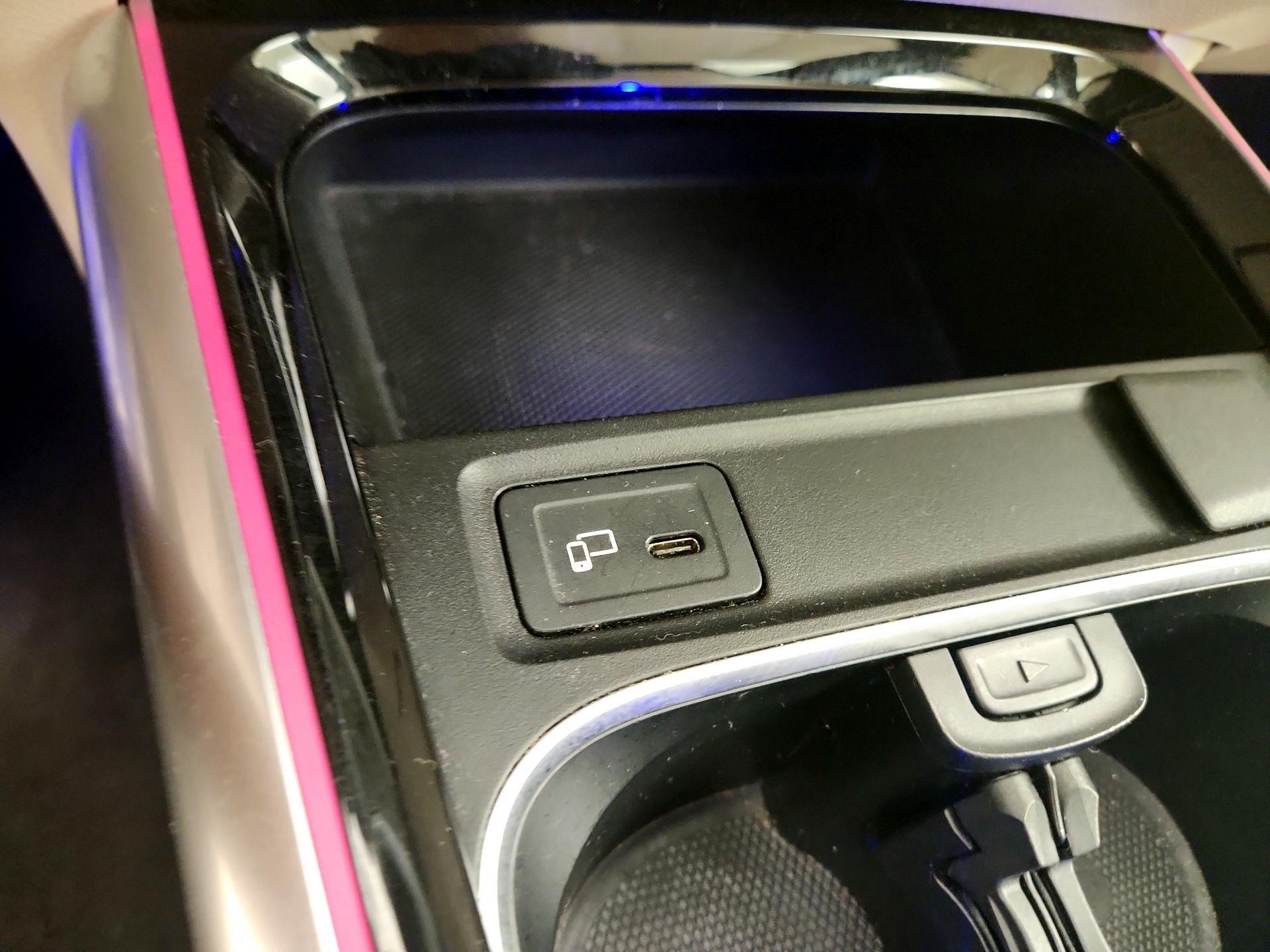 Thumbnail: 2021 Mercedes-Benz GLA - 18