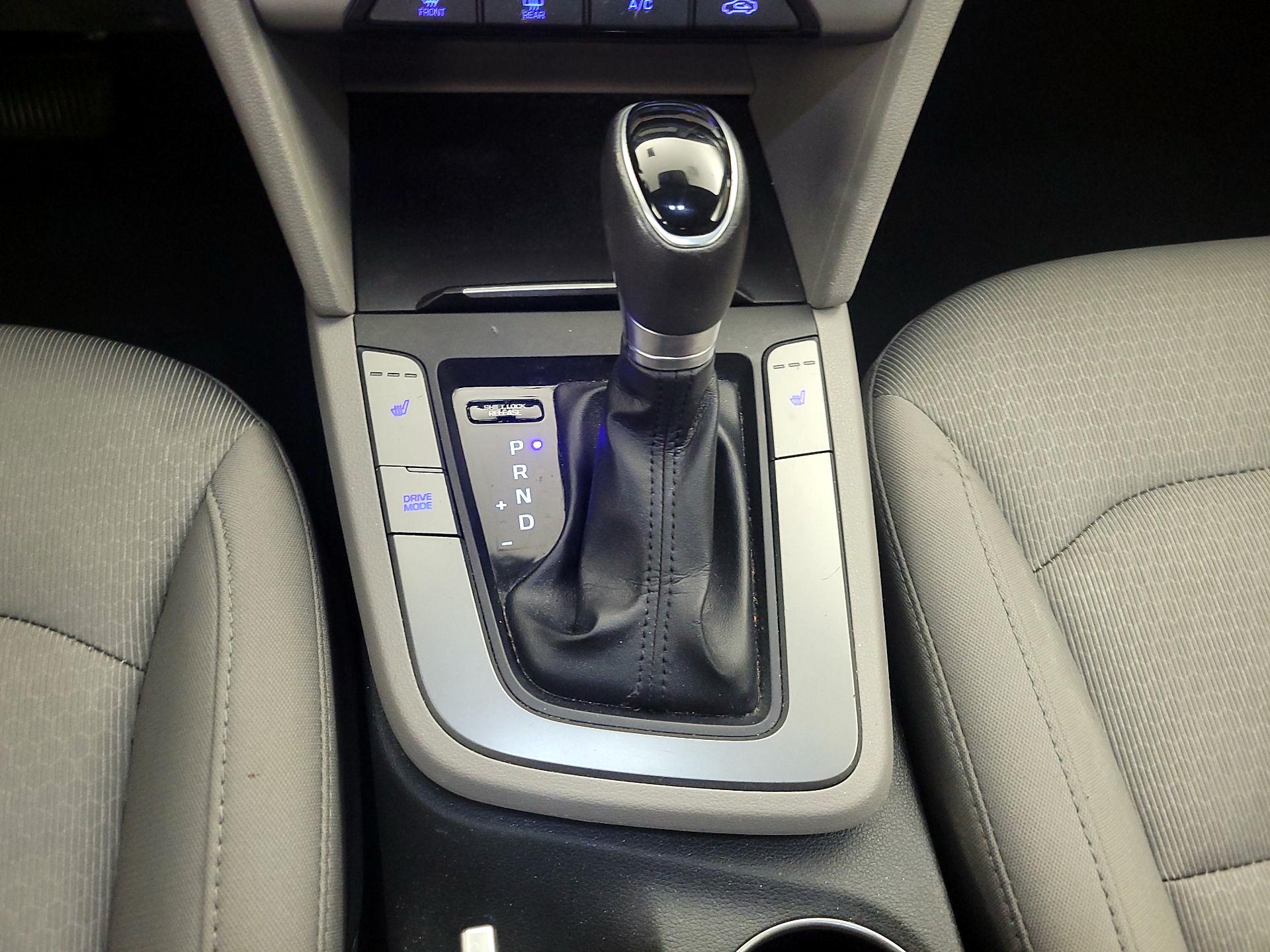 Thumbnail: 2018 Hyundai Elantra - 17