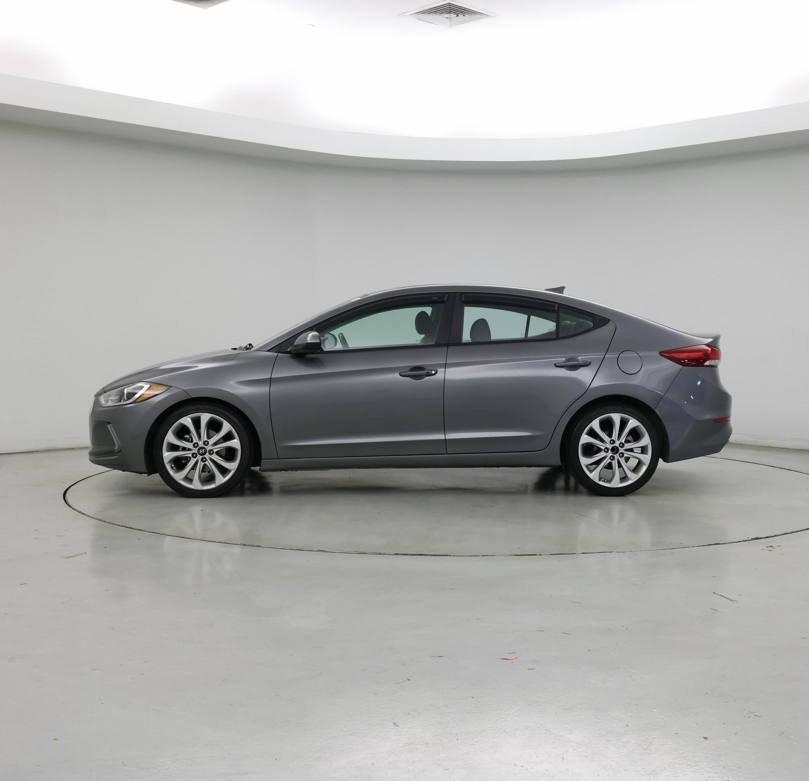 Thumbnail: 2018 Hyundai Elantra - 3