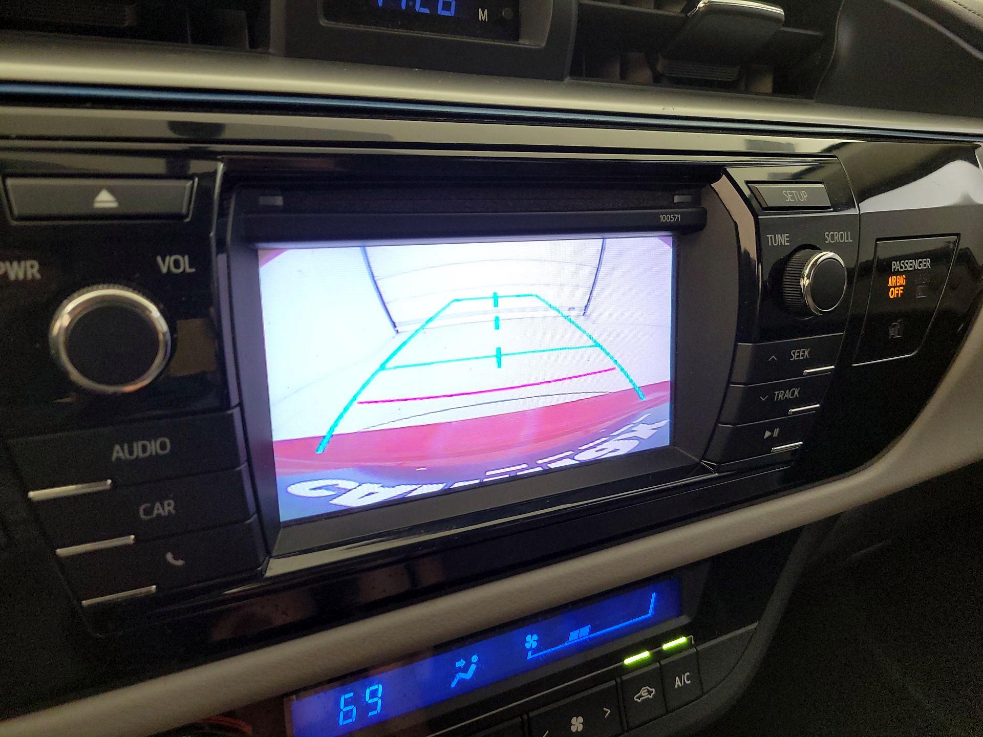 Thumbnail: 2016 Toyota Corolla - 14