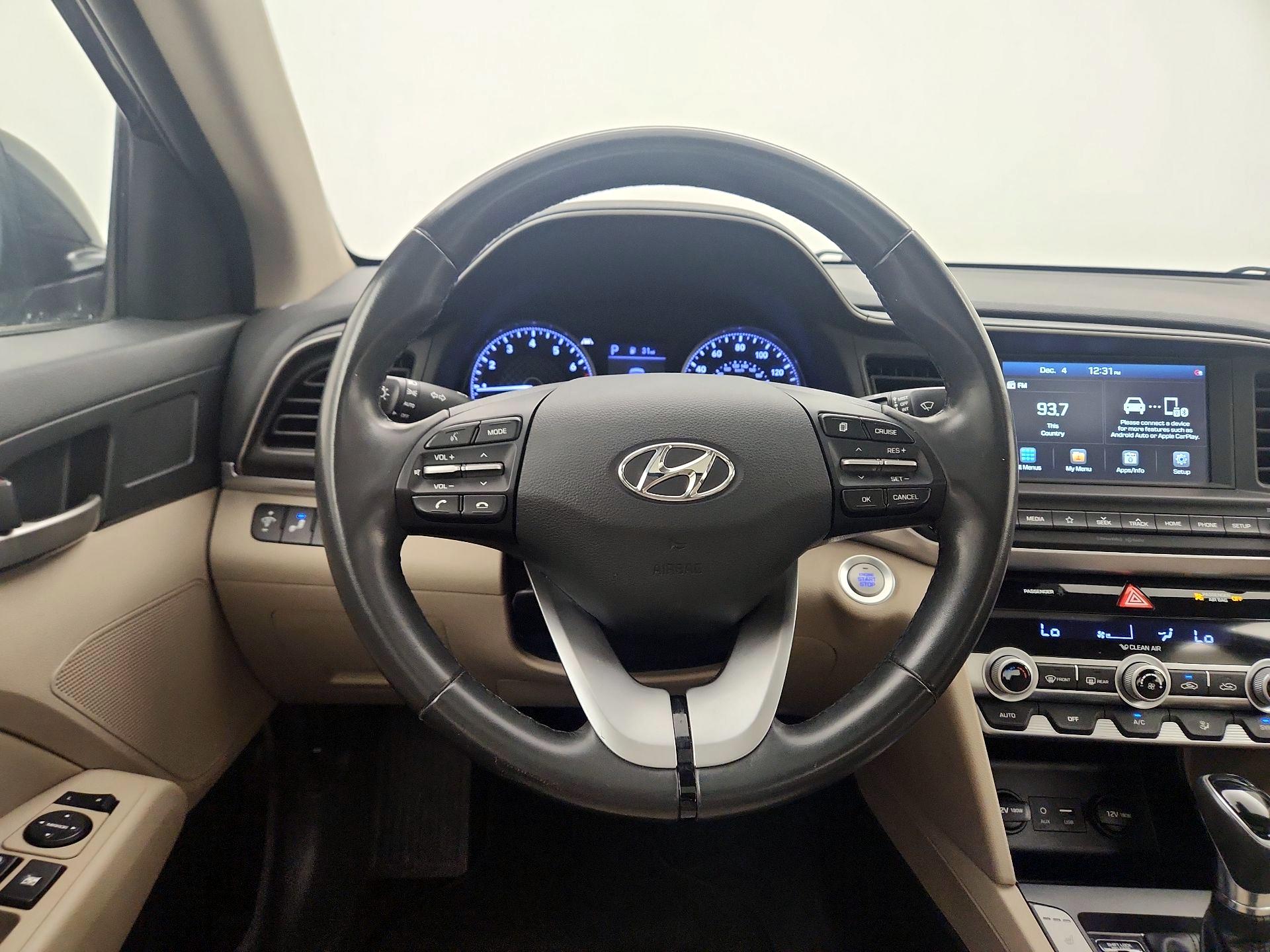 Thumbnail: 2020 Hyundai Elantra - 10