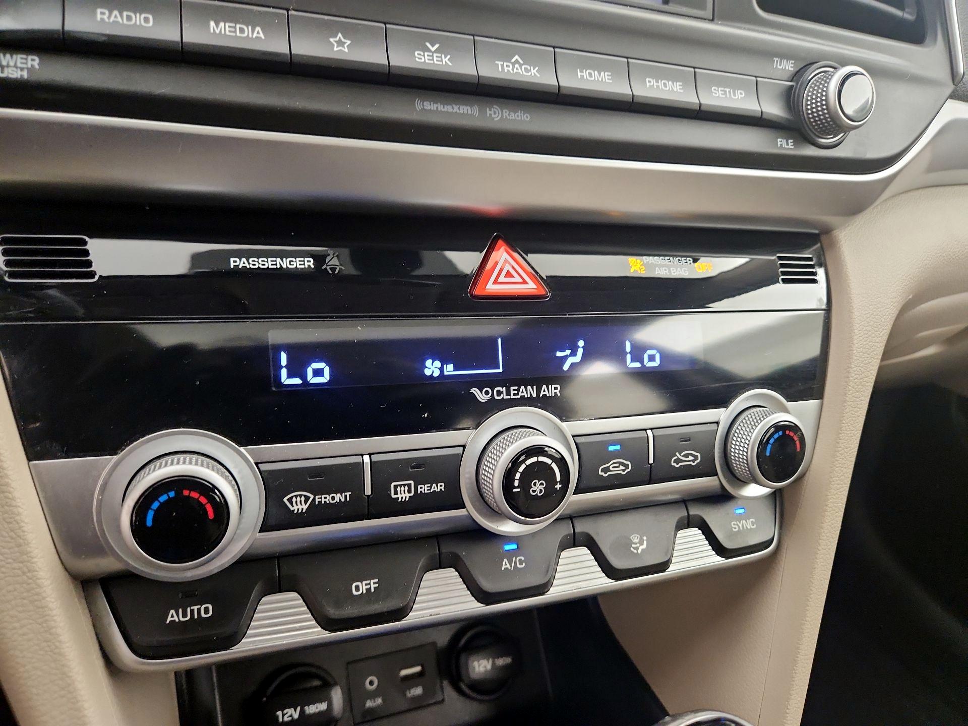 Thumbnail: 2020 Hyundai Elantra - 16