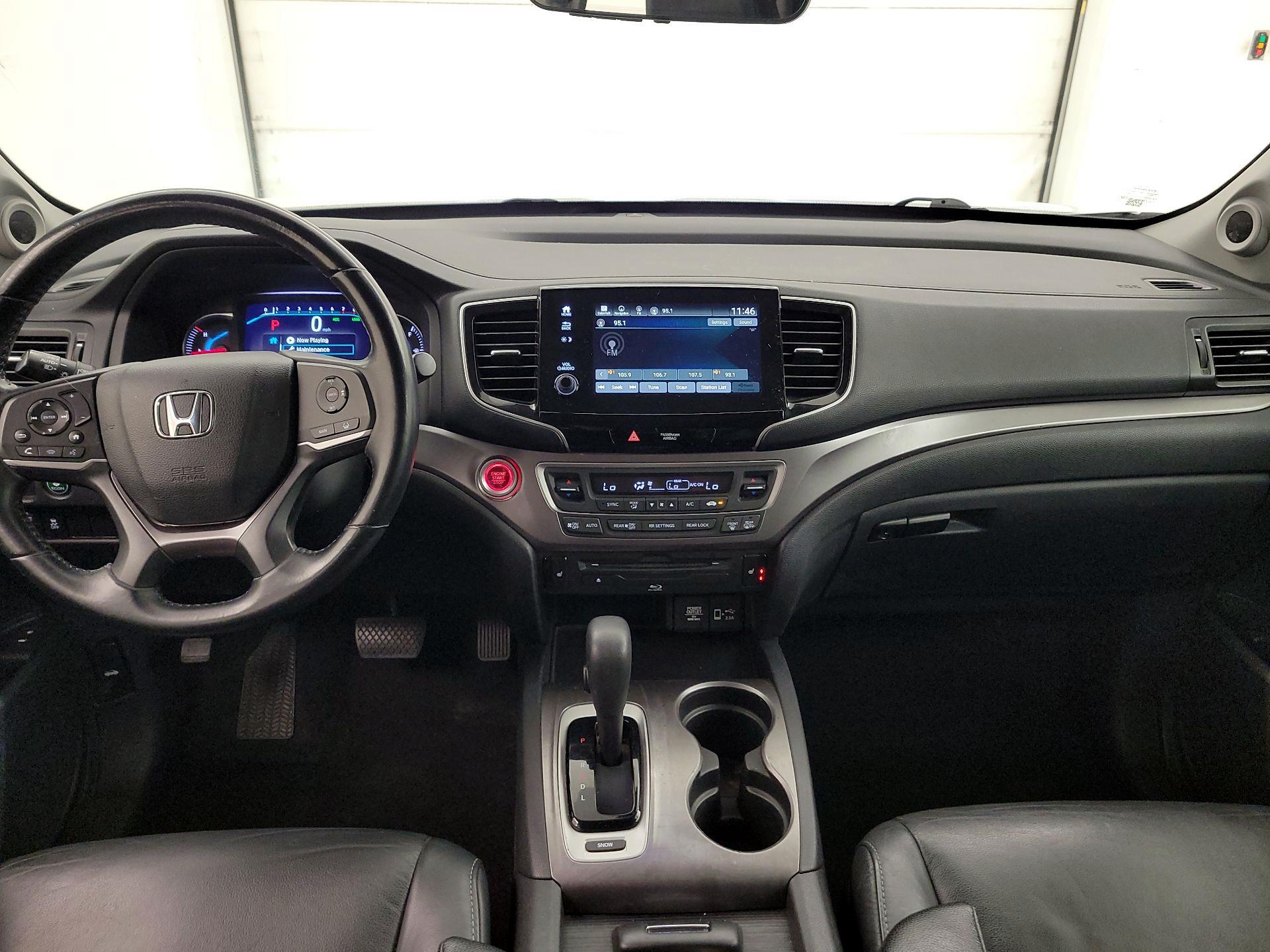 Thumbnail: 2019 Honda Pilot - 9