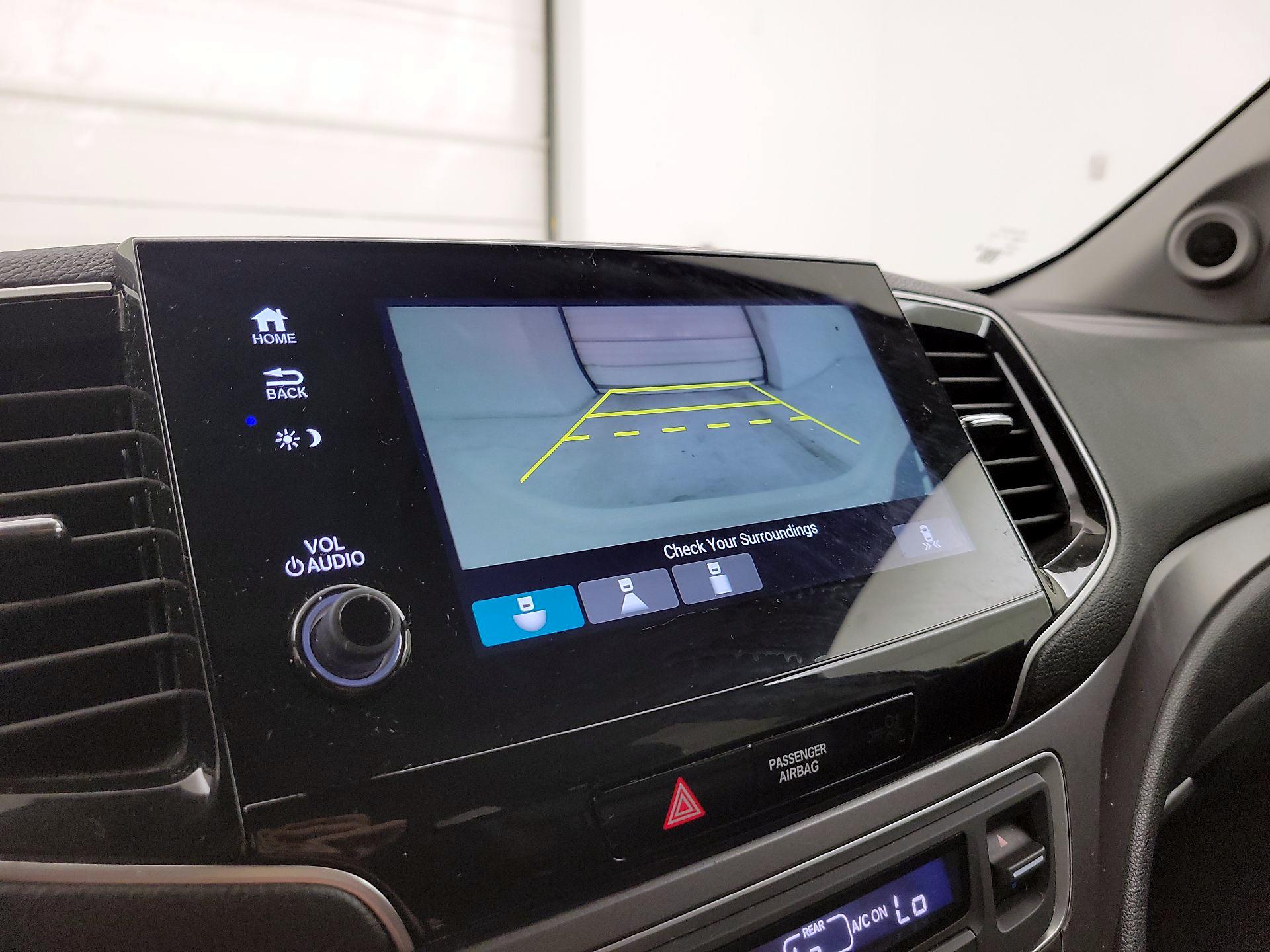 Thumbnail: 2019 Honda Pilot - 15