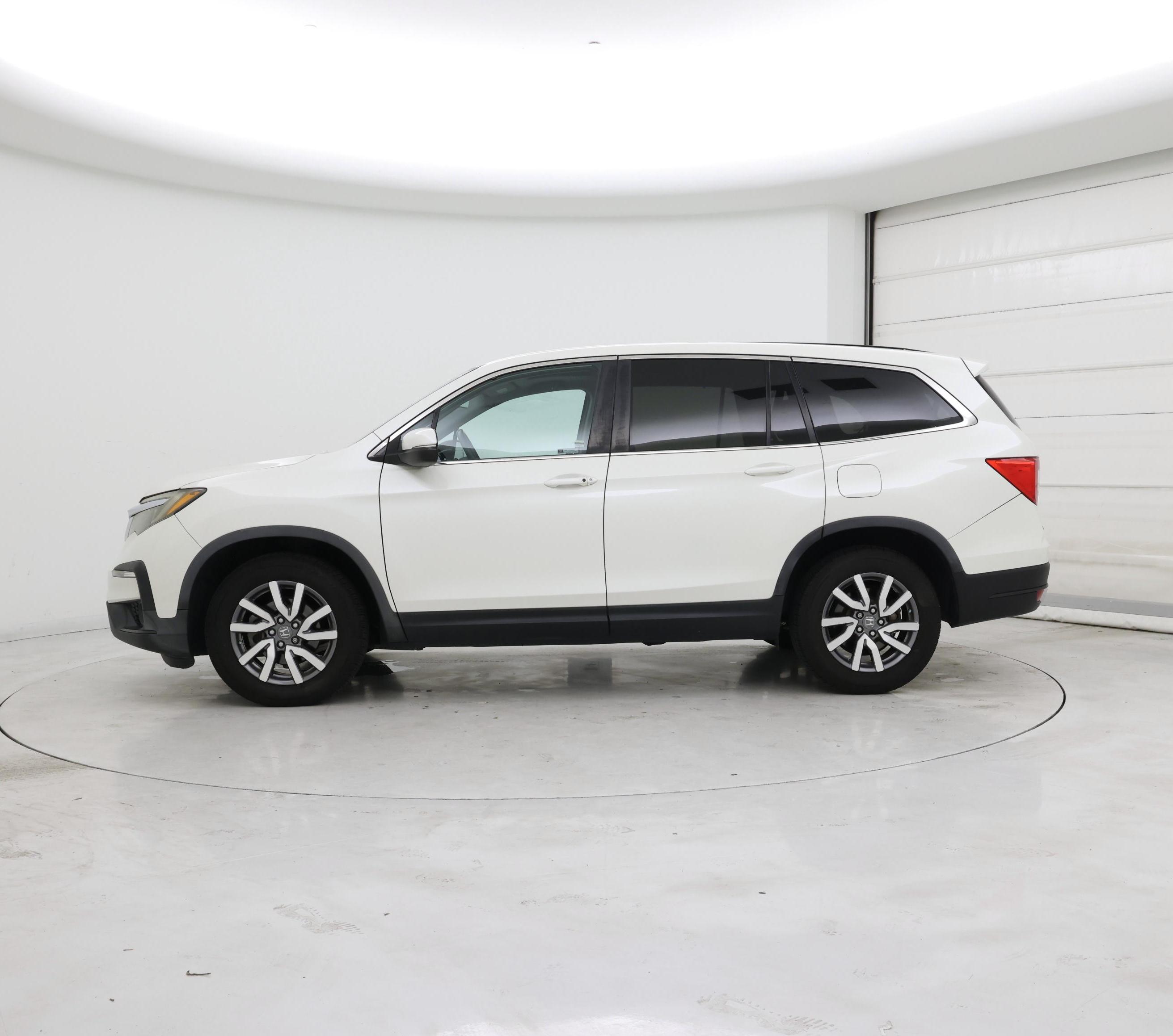 Thumbnail: 2019 Honda Pilot - 3