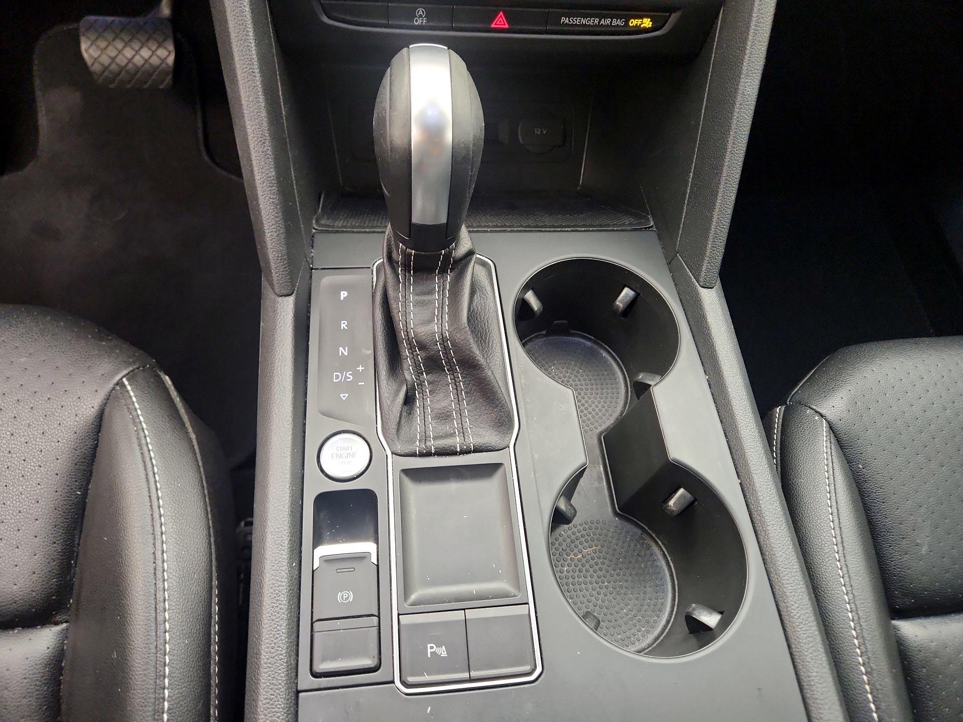 Thumbnail: 2021 Volkswagen Atlas - 17