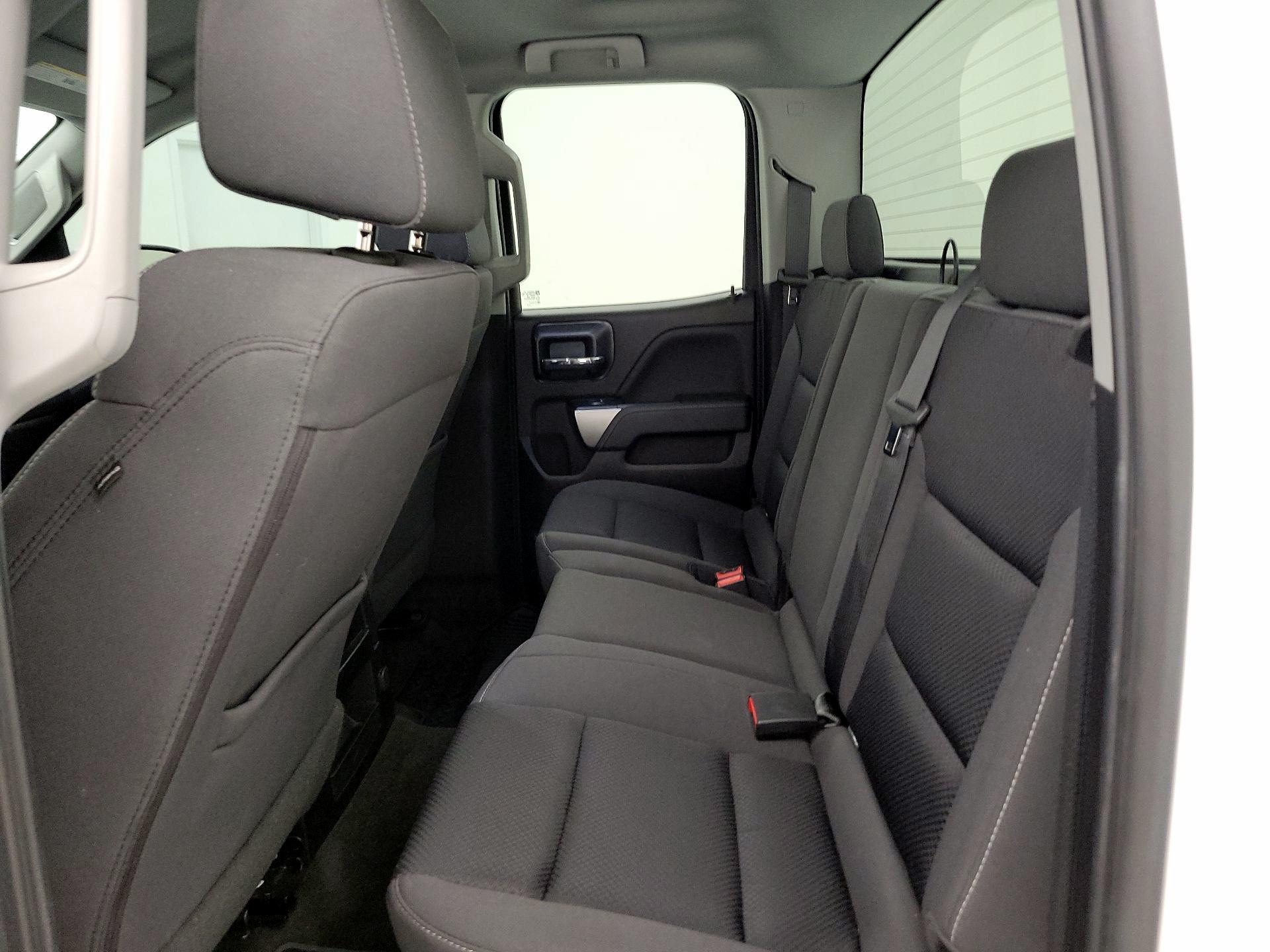 Thumbnail: 2018 Chevrolet Silverado 1500 - 19