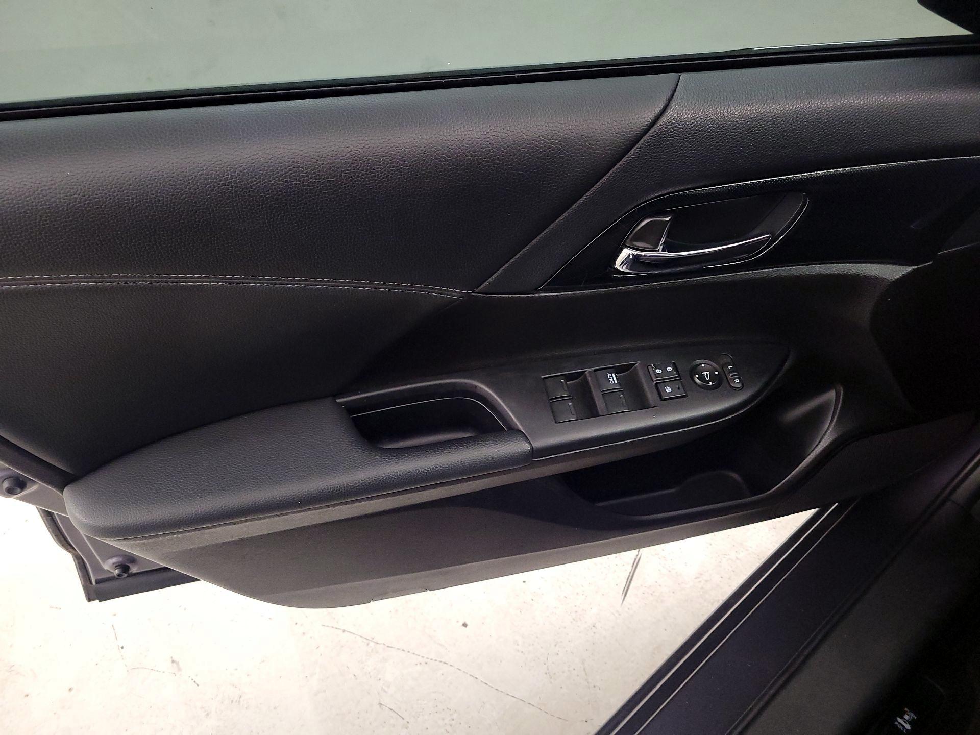 Thumbnail: 2015 Honda Accord - 12