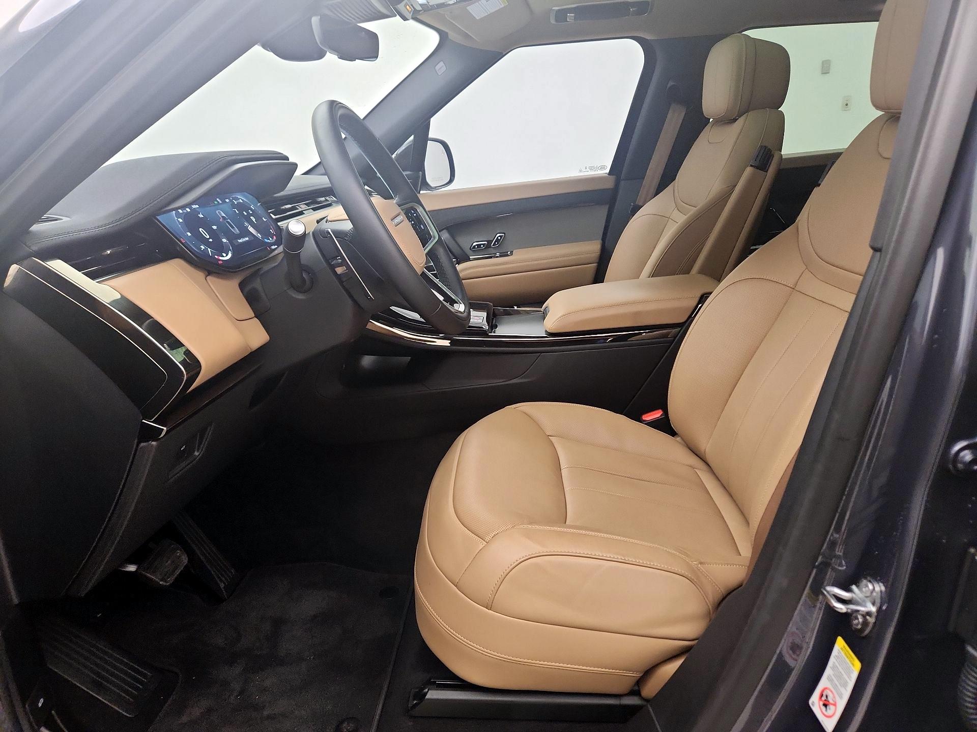 Thumbnail: 2024 Land Rover Range Rover Sport - 11