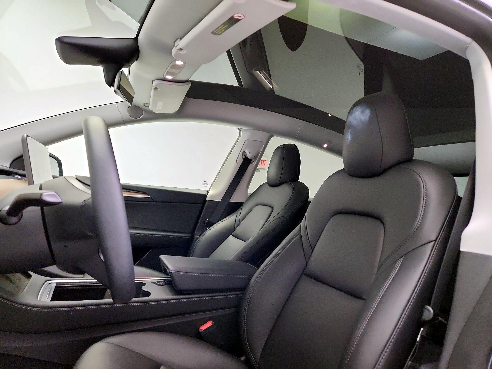 Thumbnail: 2023 Tesla Model Y - 20