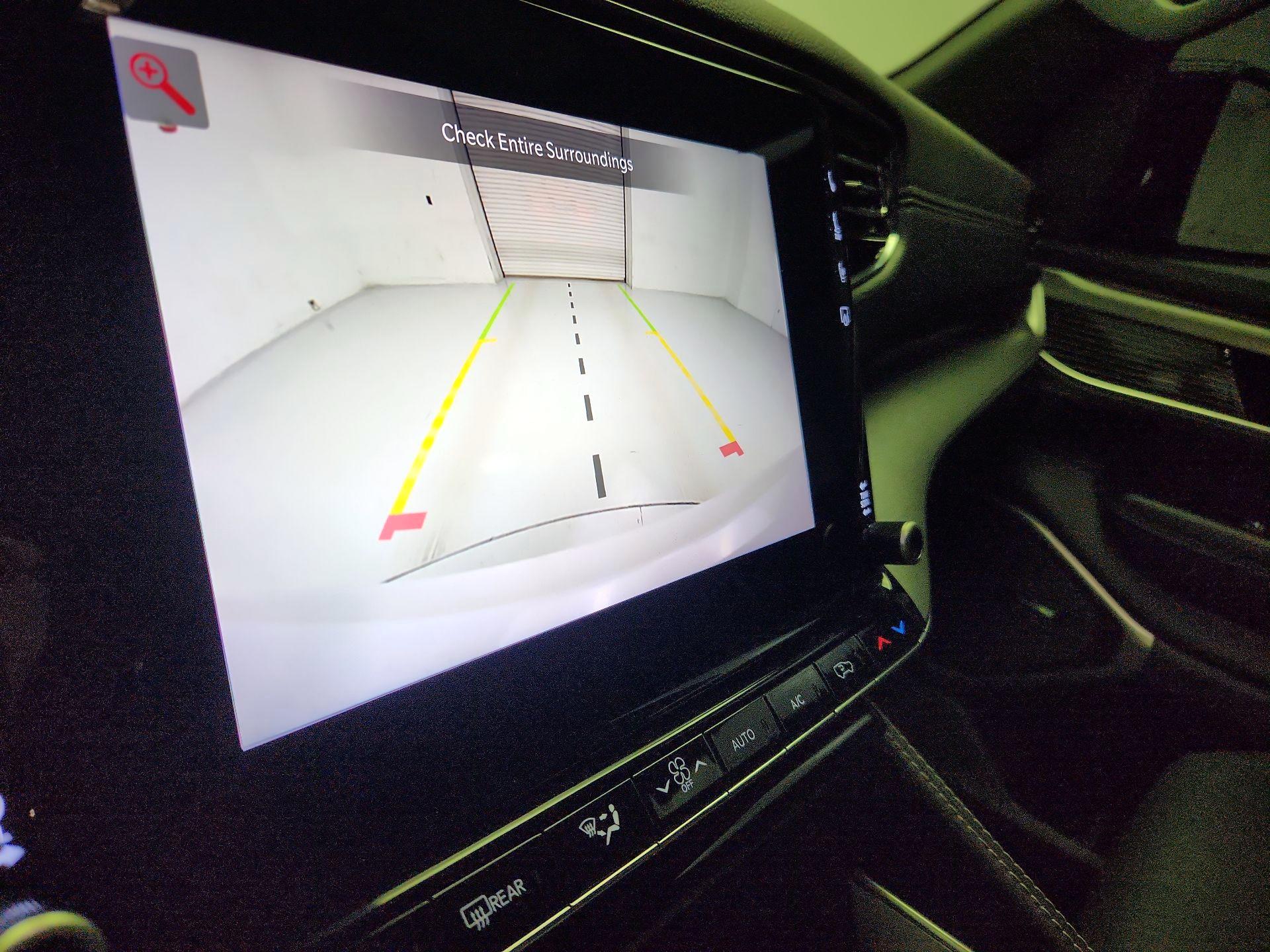 Thumbnail: 2023 Jeep Wagoneer - 15