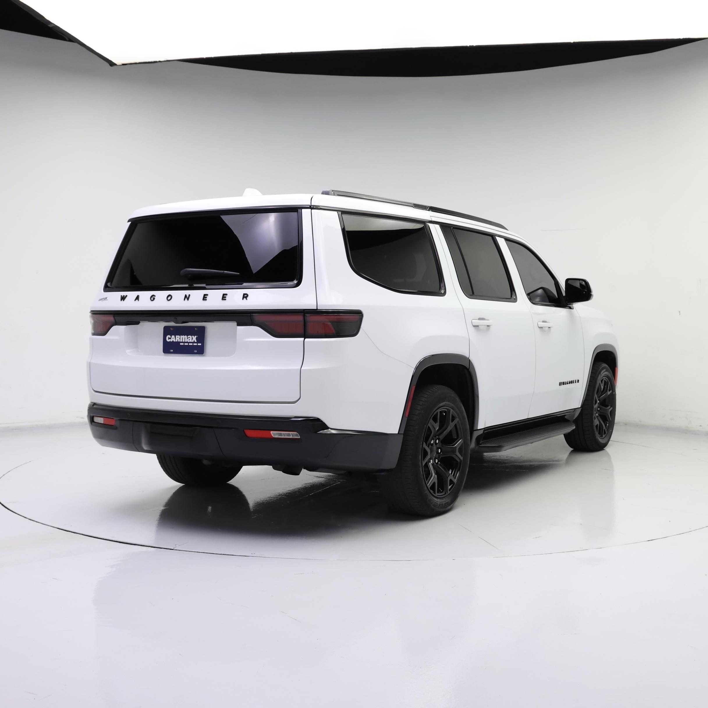 Thumbnail: 2023 Jeep Wagoneer - 8