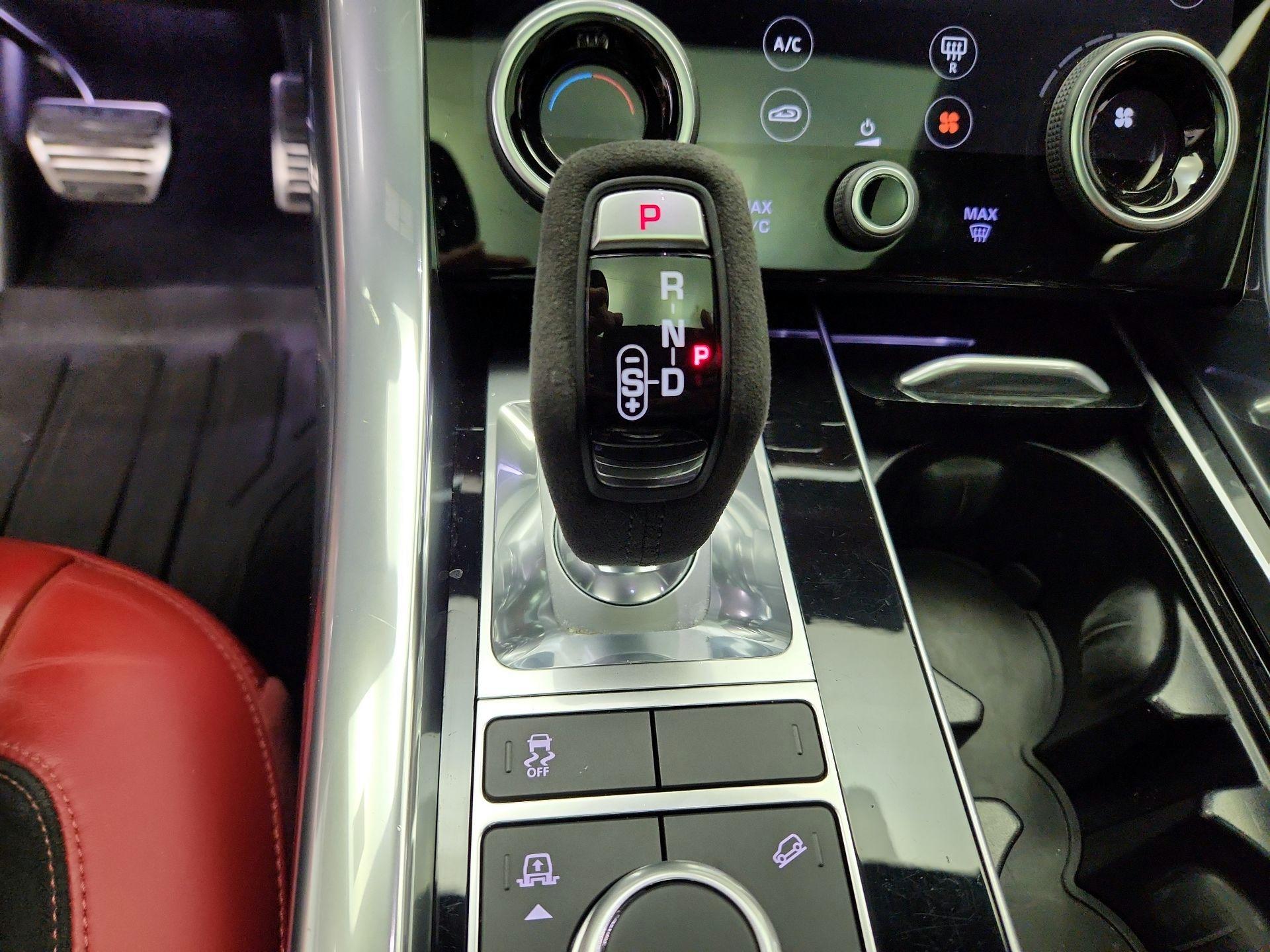 Thumbnail: 2020 Land Rover Range Rover Sport - 18