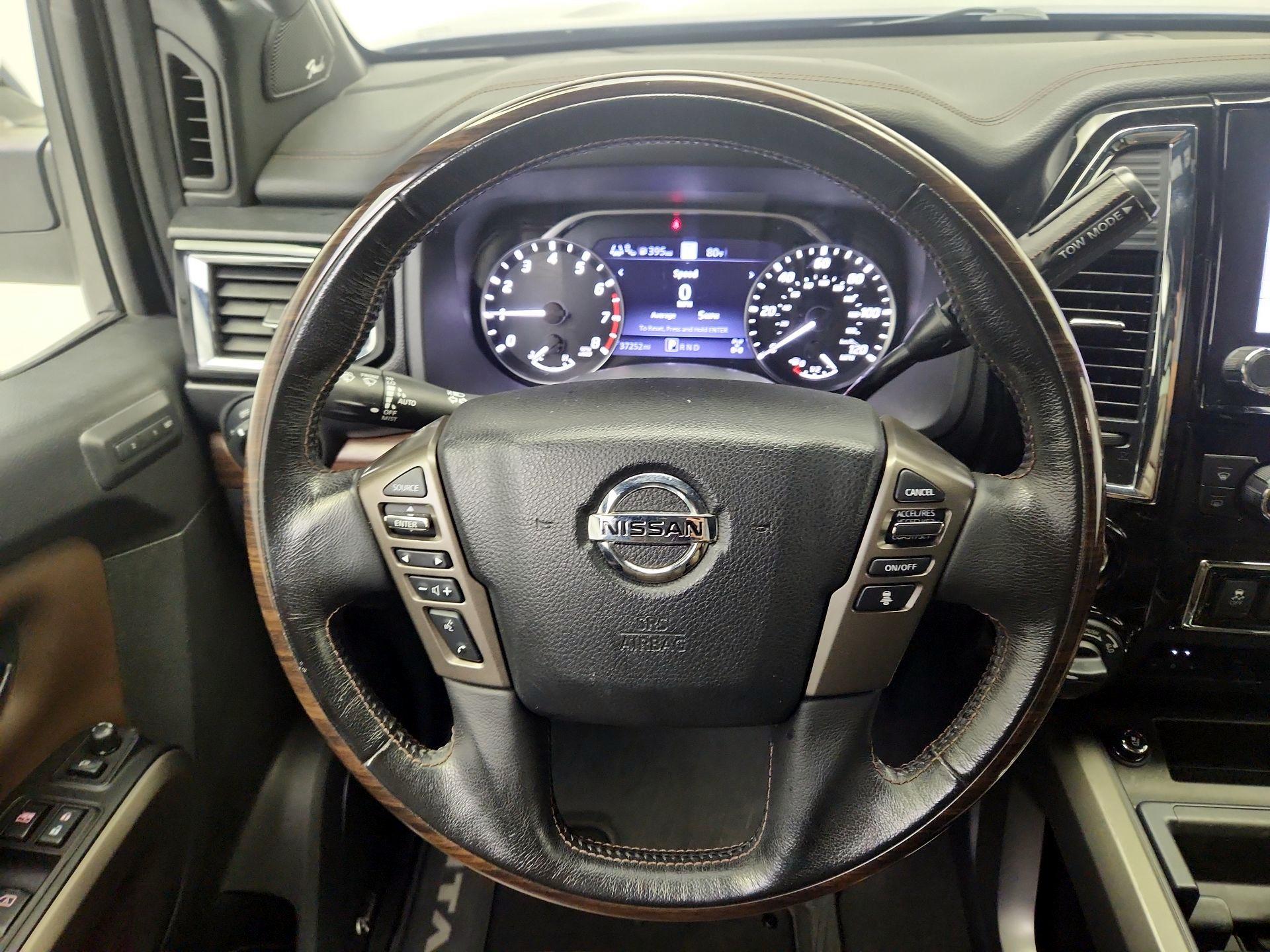 Thumbnail: 2020 Nissan Titan - 10