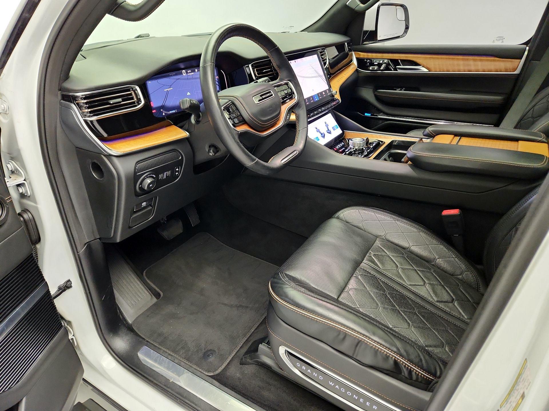 Thumbnail: 2022 Jeep Grand Wagoneer - 11