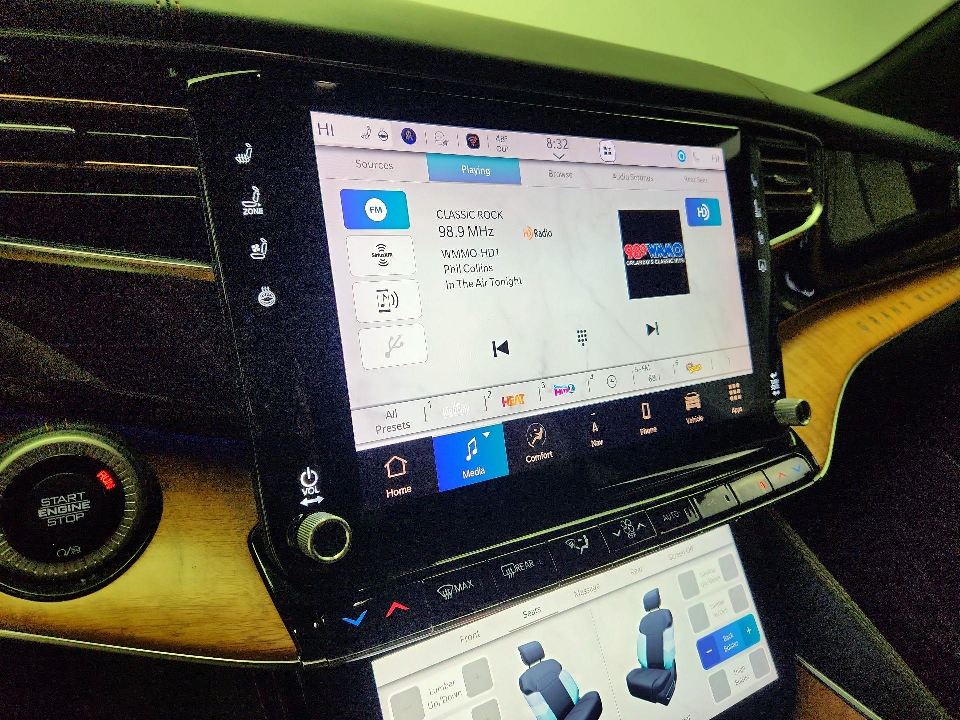 Thumbnail: 2022 Jeep Grand Wagoneer - 16