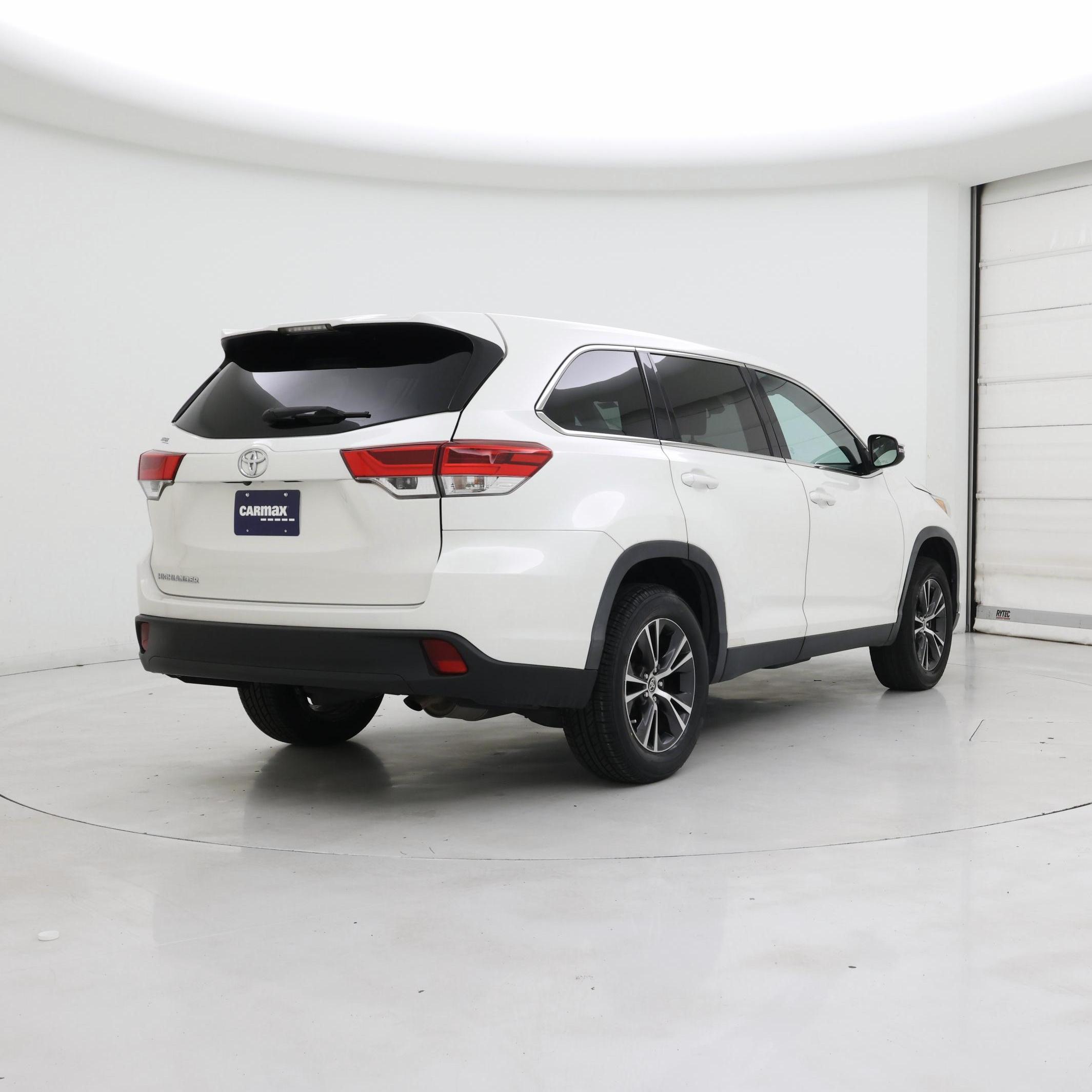 Thumbnail: 2019 Toyota Highlander - 8