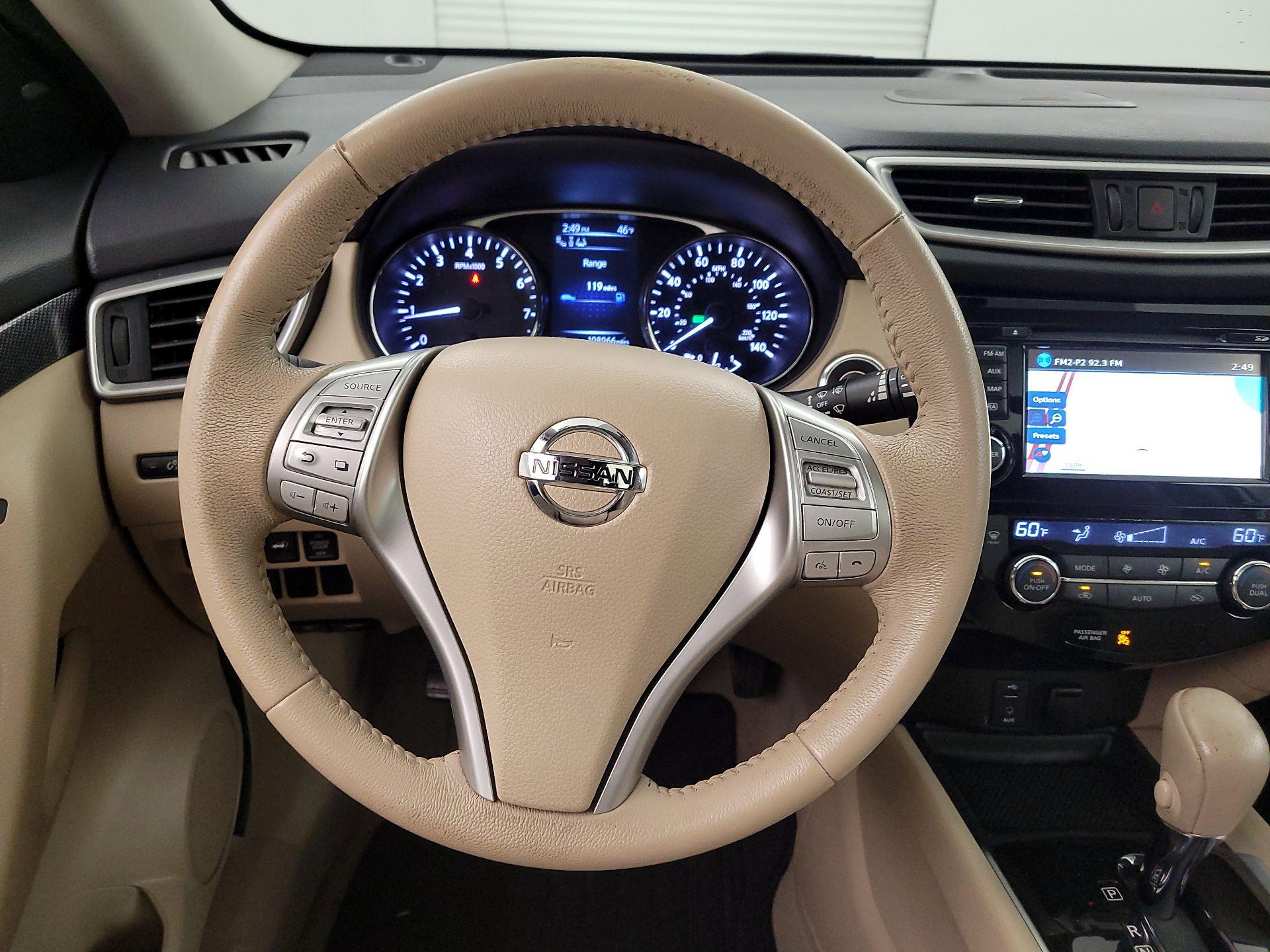 Thumbnail: 2015 Nissan Rogue - 10