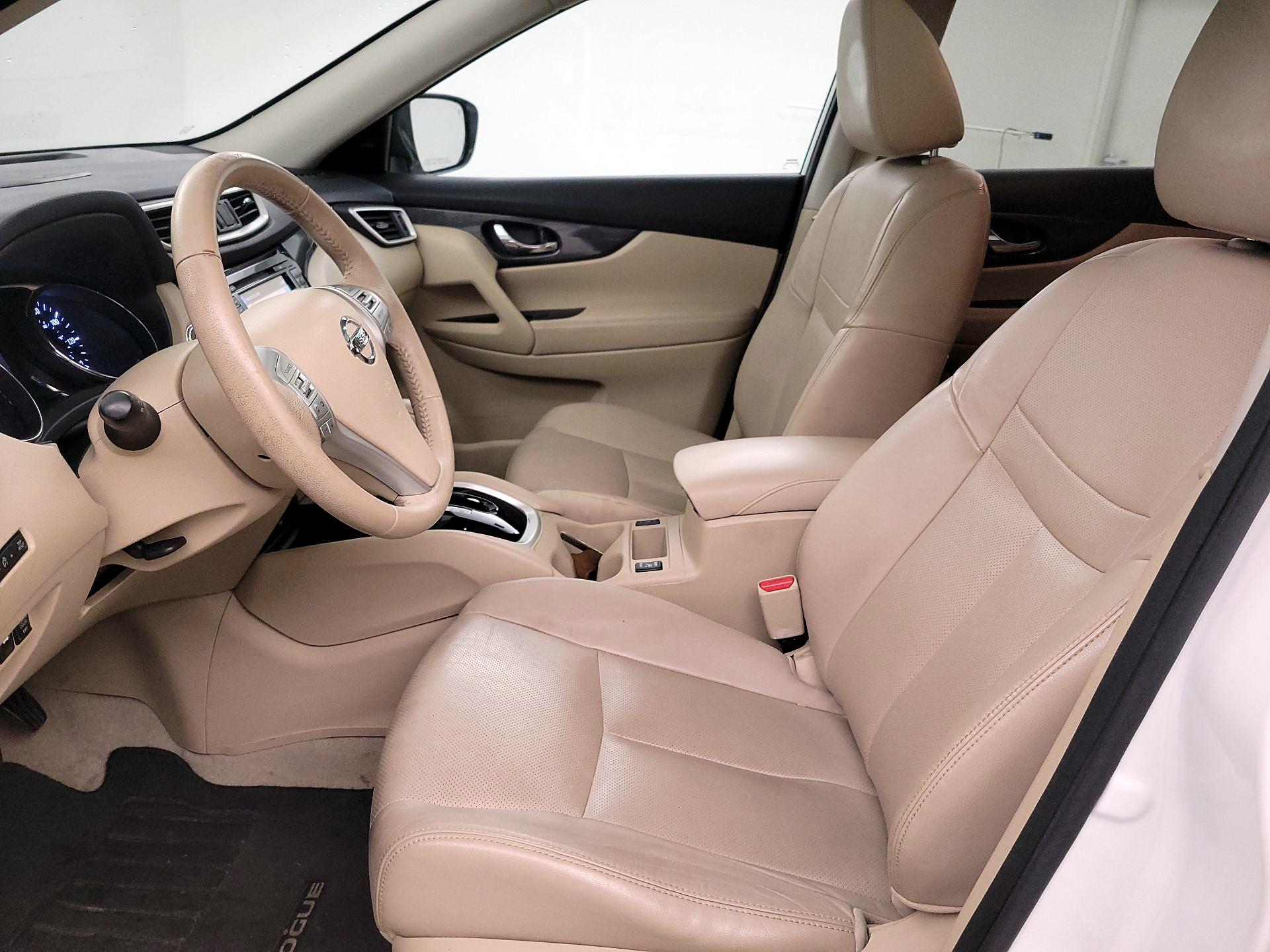 Thumbnail: 2015 Nissan Rogue - 11